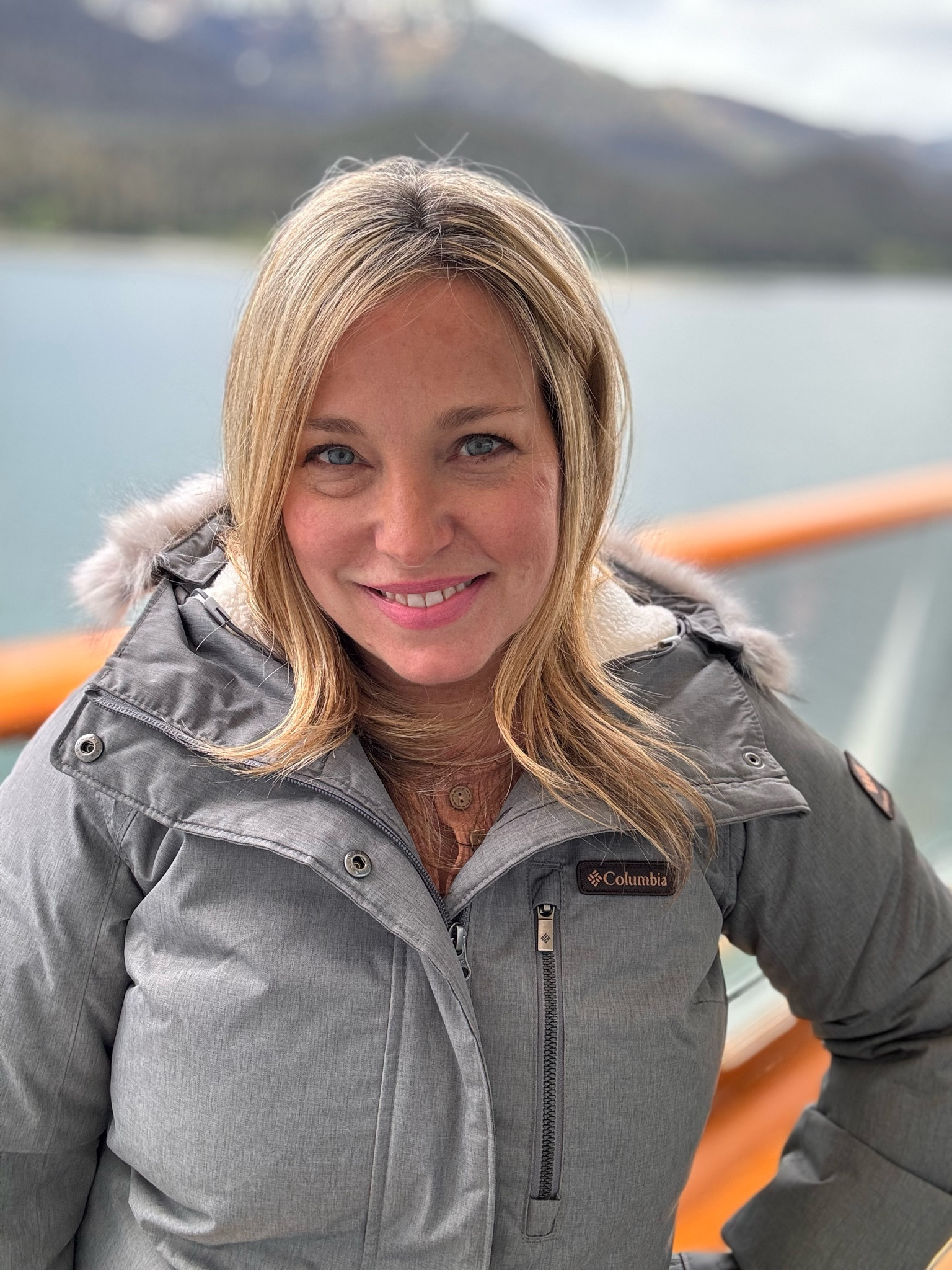 Gorgeous insulated long jacket. Size up to zip over hips! Amazing for an Alaska cruise. 

#LTKActive #LTKTravel #LTKOver40