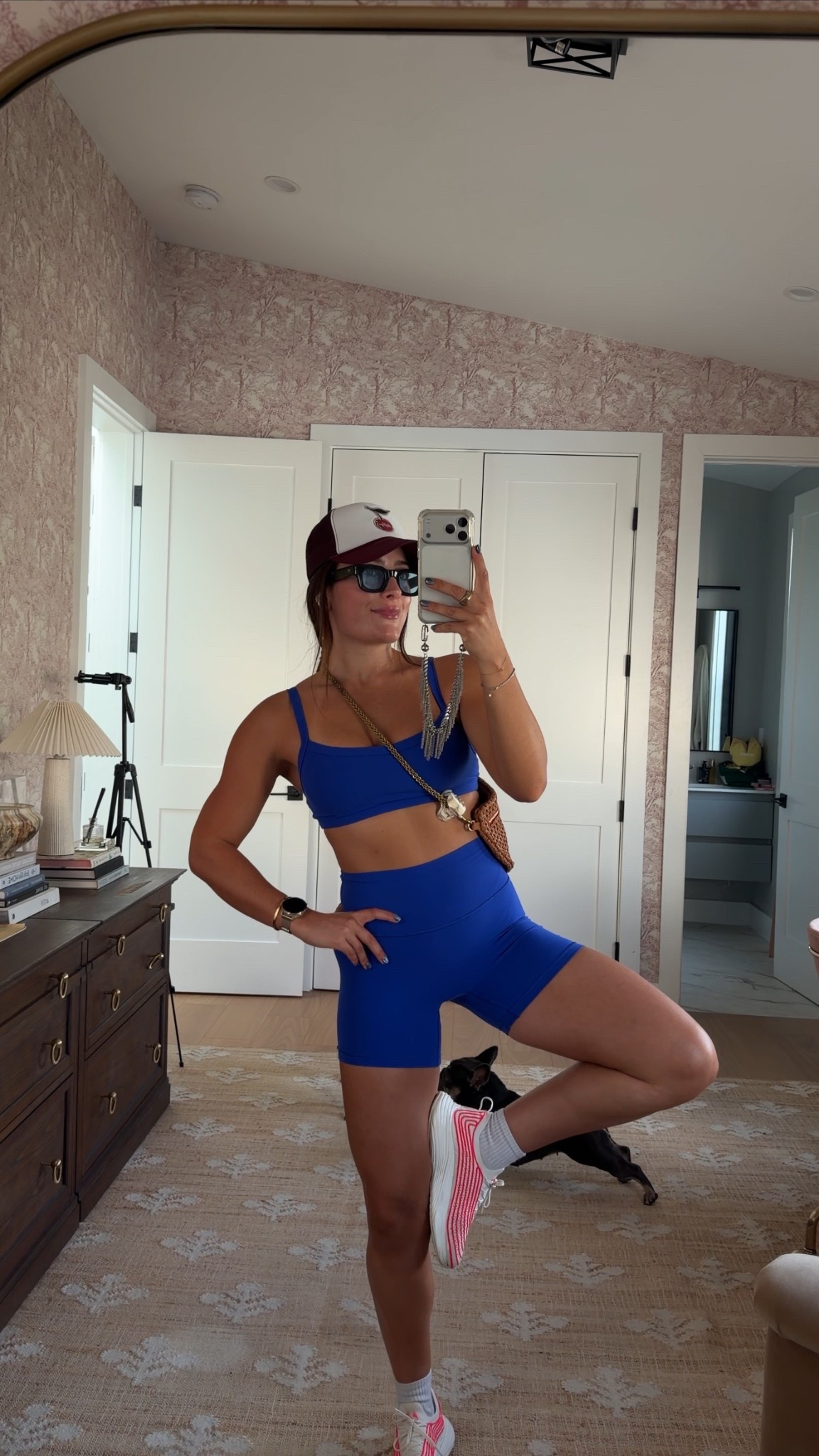 Workout set is linked - I’m wearing a size small in both! 