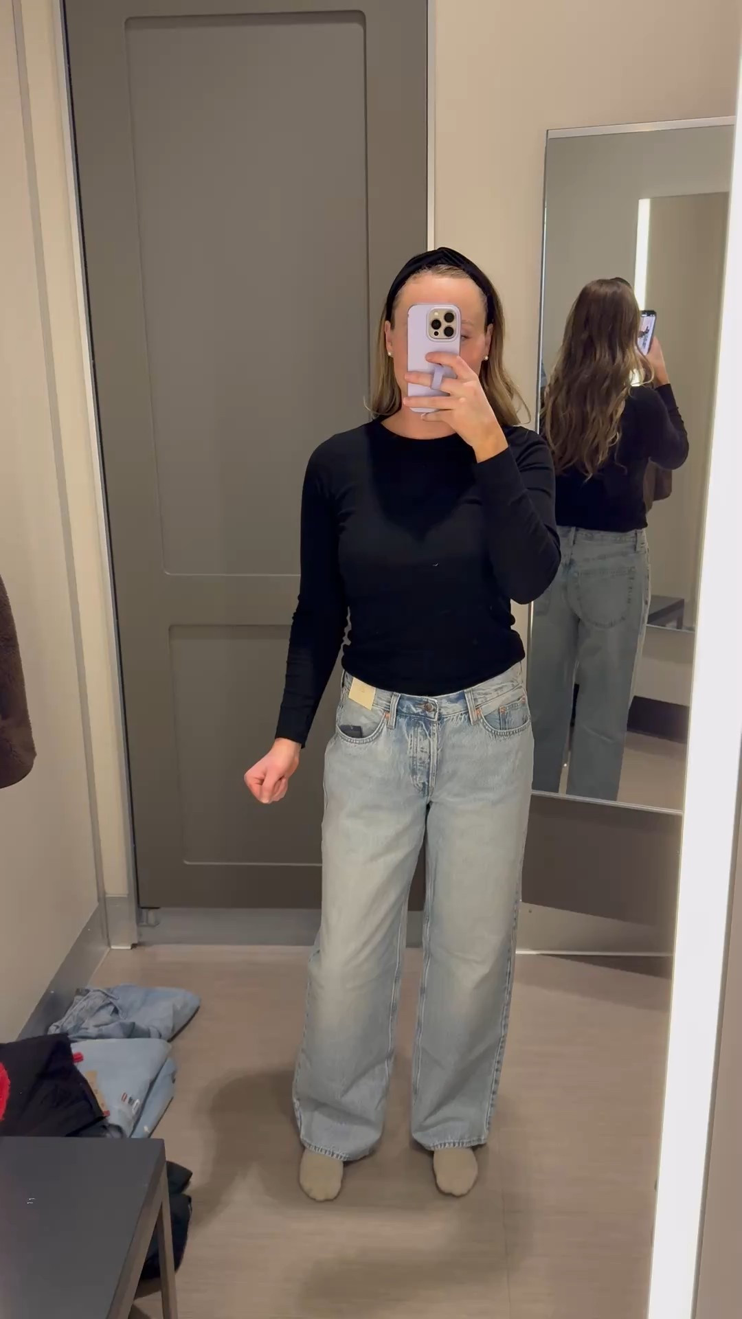 Wearing size 6
Light wash color 