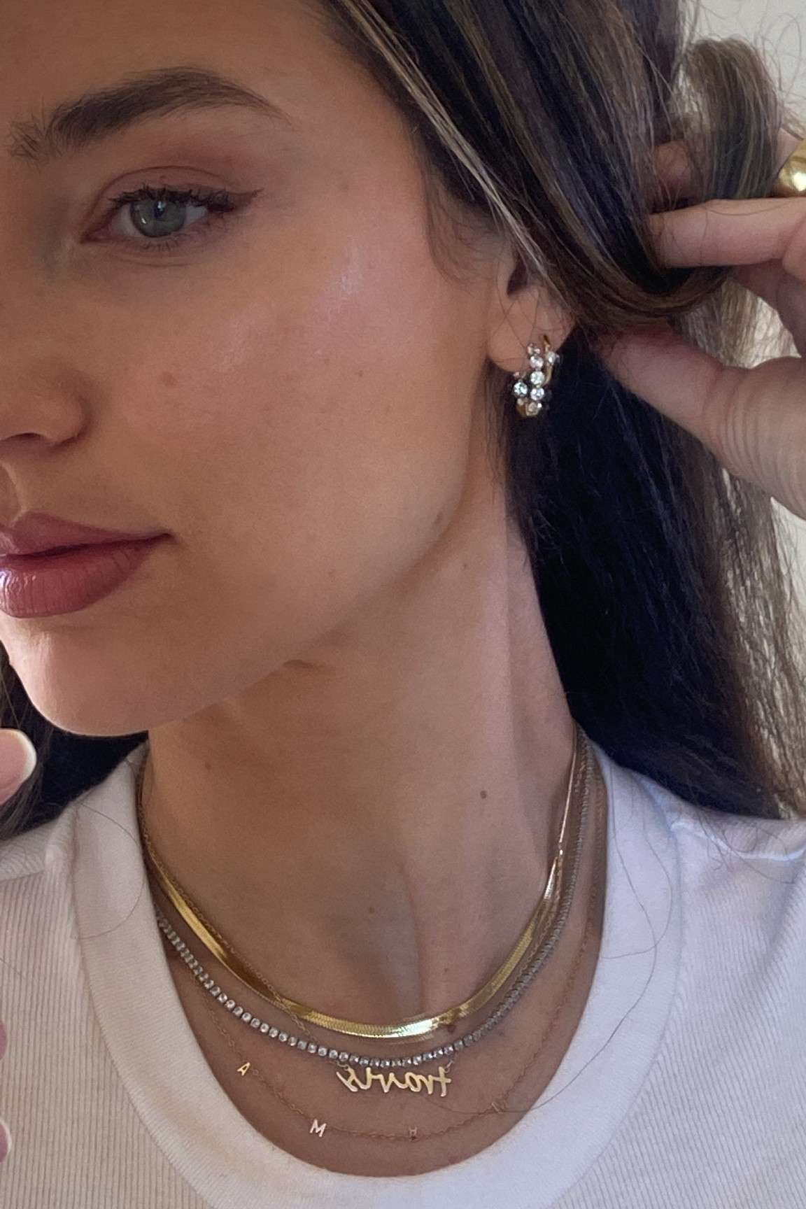 EVERYDAY JEWELS 

Miranda Frye code : SAVROSEE 10% off
Set n Stone code : SAVROSEE15 15% off 


(Tennis necklace was from Intermix and no longer sold - linking similar!)