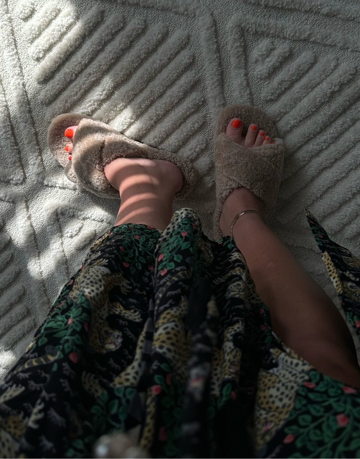 Summer cozy house slippers & cute anklets! 

#LTKShoeCrush #LTKHome #LTKStyleTip