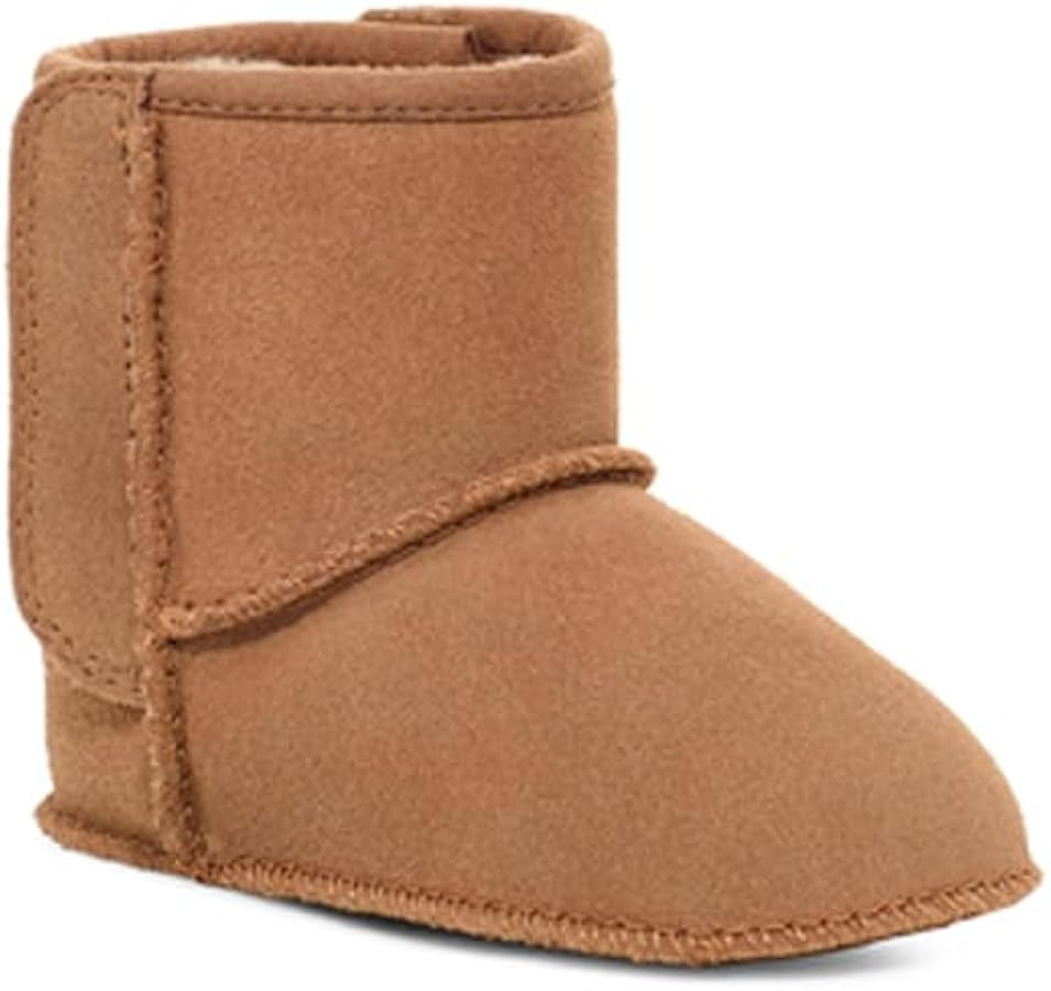 UGG Unisex-Baby Classic Fashion Boot | Amazon (US)