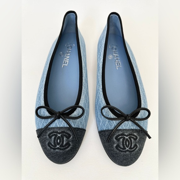 2024 CHANEL CC LOGO BLUE DENIM JEAN BALLET FLATS BLACK CAPTOE SHOES | Poshmark
