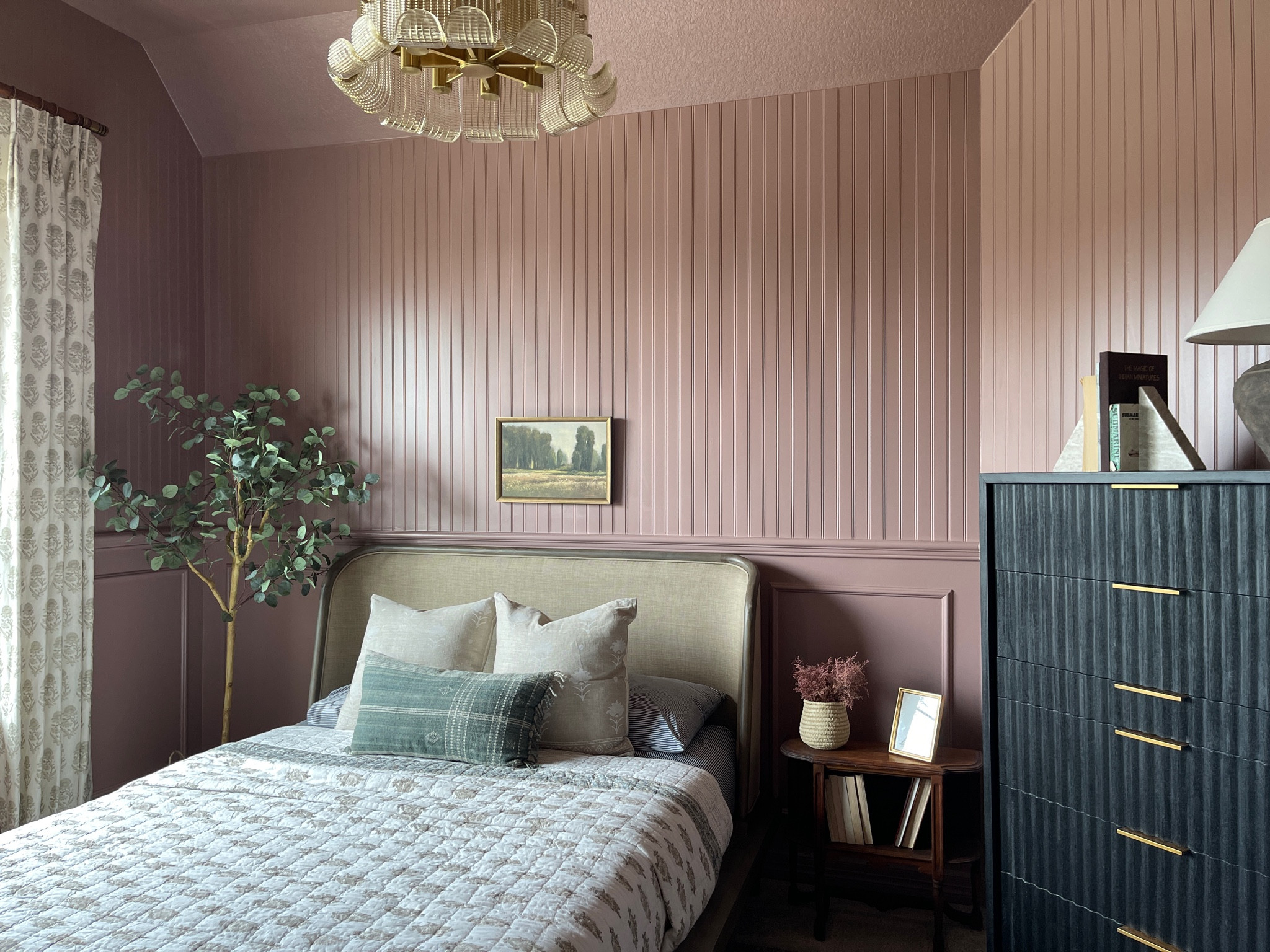 Pink guest bedroom inspirationn

#LTKhome #LTKfindsunder100 #LTKstyletip