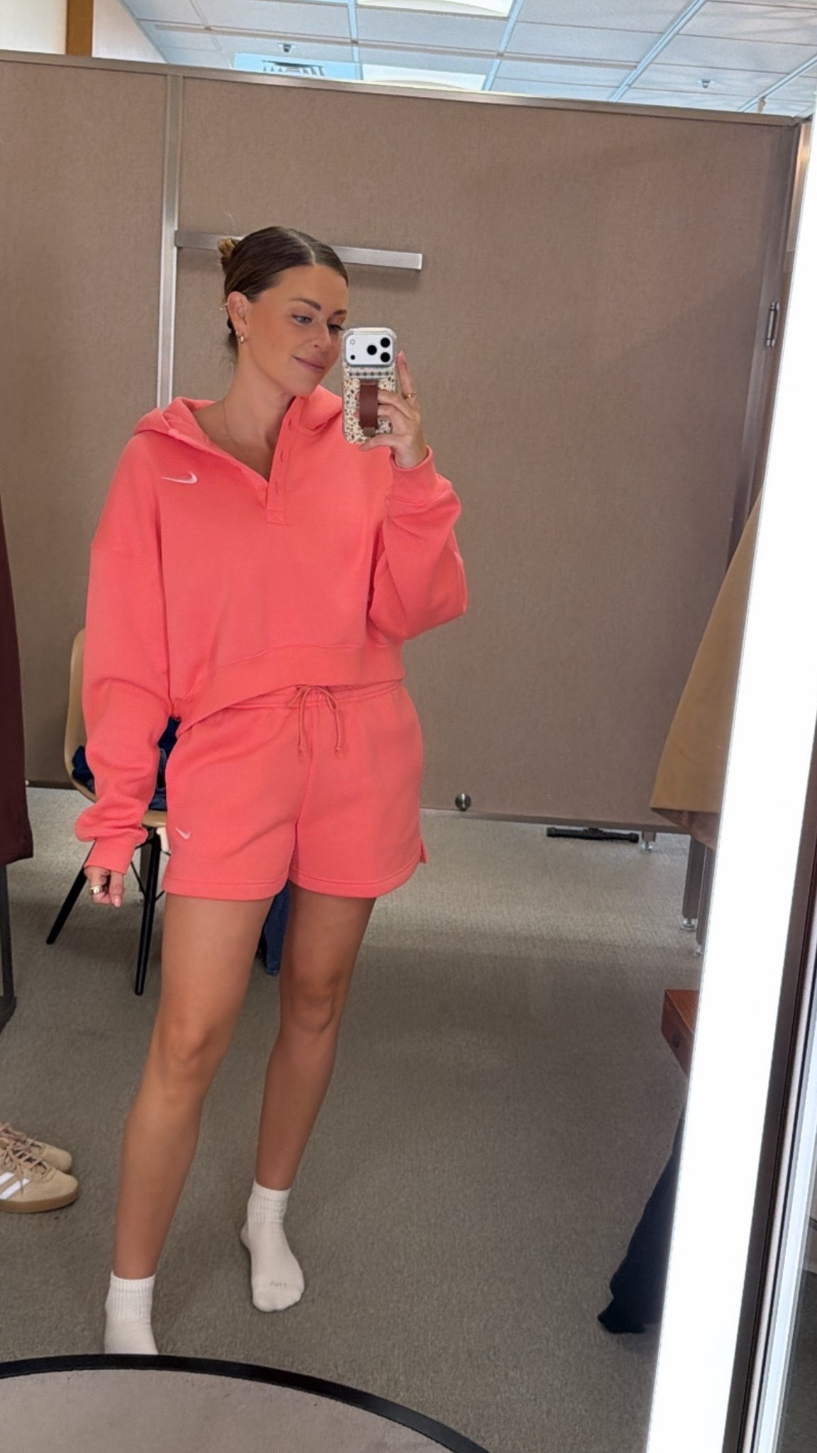 Large top
Medium bottom
Perfect coral for Springs and Autumns