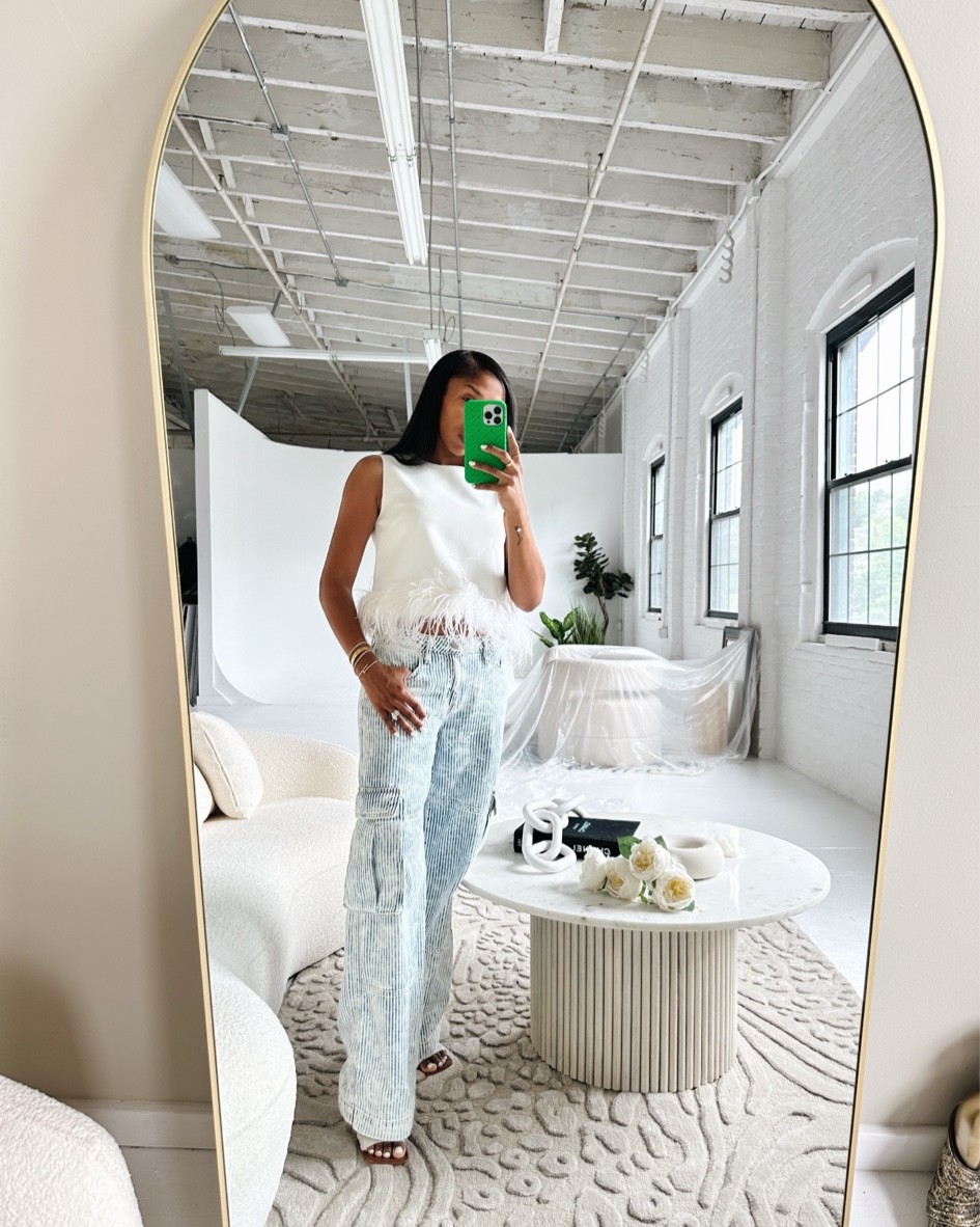 A cute casual look! These cargos are still one of my favorites to throw on. My phone case is by Bottega but I found an alternative. The shirt is from my boutique but it’s sold out.

#LTKfindsunder50