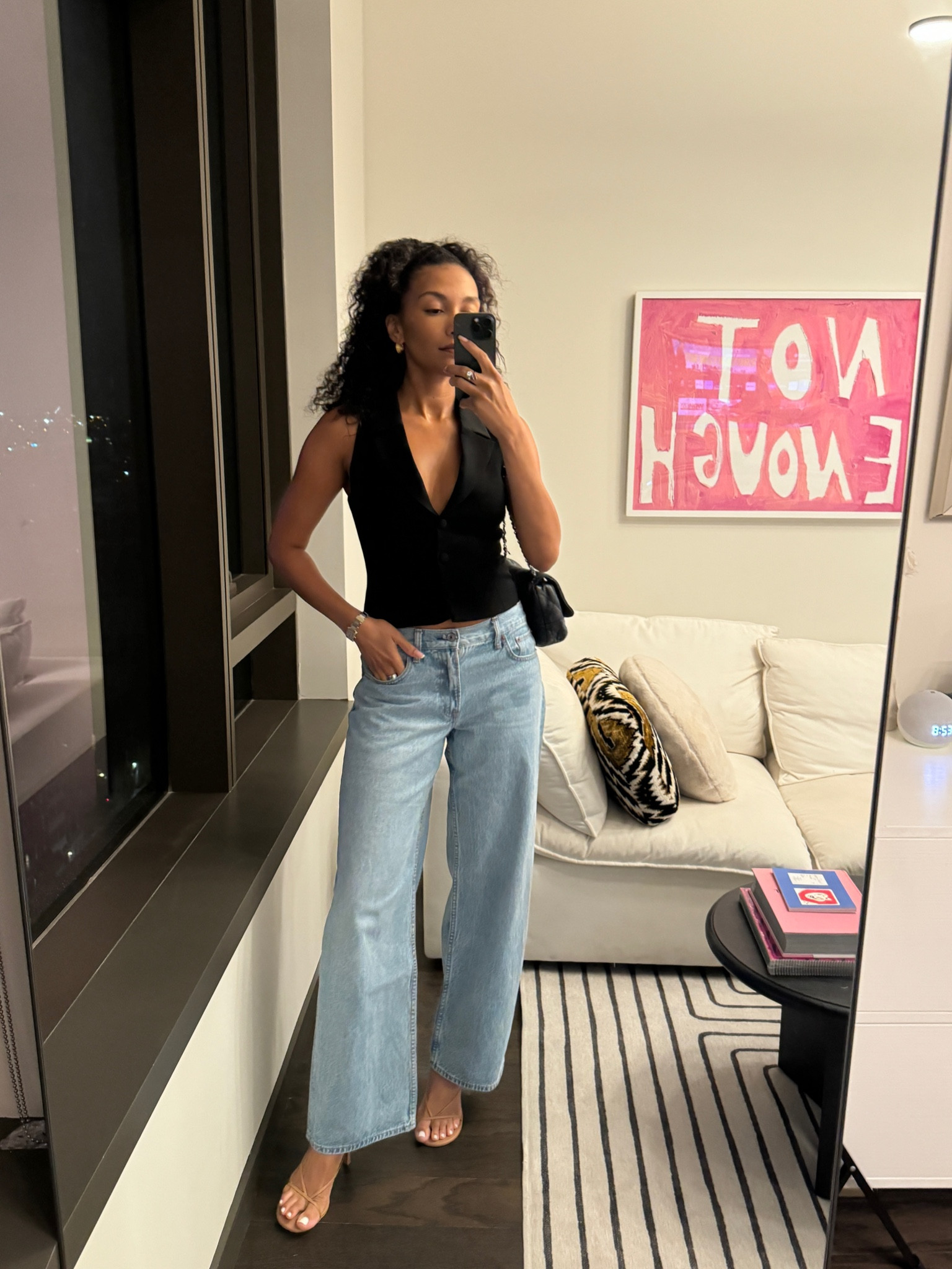 the best jeans for a casual date night 🤍 will be wearing nonstop this year 

#LTKSeasonal #LTKFindsUnder100