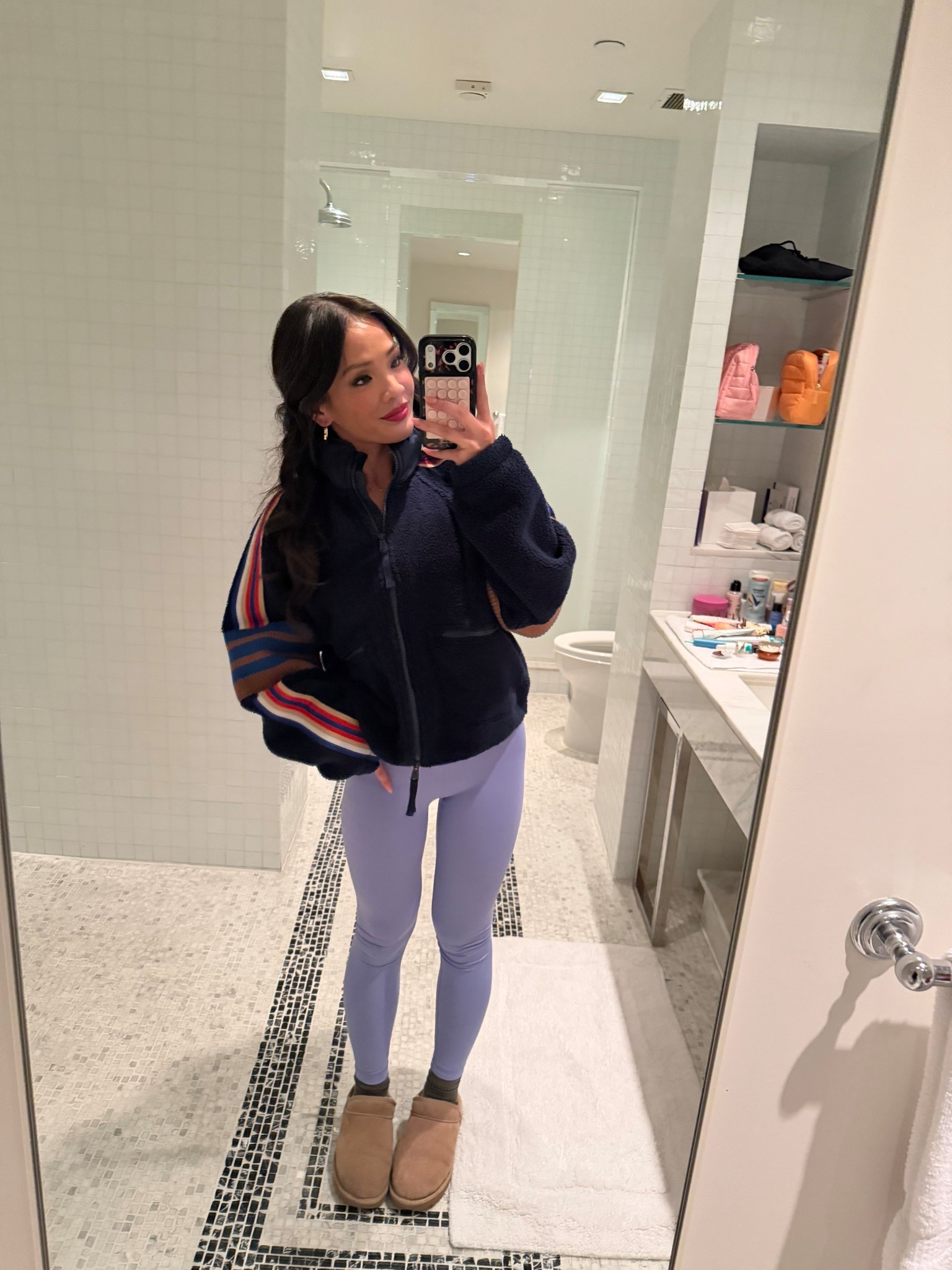 Such a comfortable and cozy outfit to run errands in ❤️

Ootd, casual outfit, cozy outfit, petite fashion, petite outfit, leggings, jacket, uggs

#LTKootd #LTKPetite