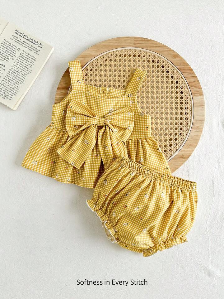 Cozy Cub Baby Girl's Summer Plaid & Floral Patterned Bowknot Decorated Tank Top And Bloomer Short... | SHEIN