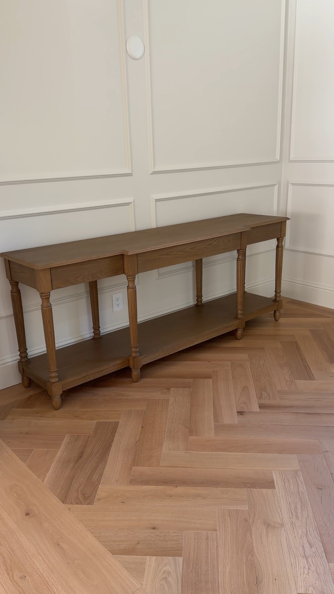 I’m so glad I waited for something I knew I loved! It’s even better than I expected 🤌🏼 enter table of my dreams….

#LTKHome #LTKSeasonal #LTKootd
