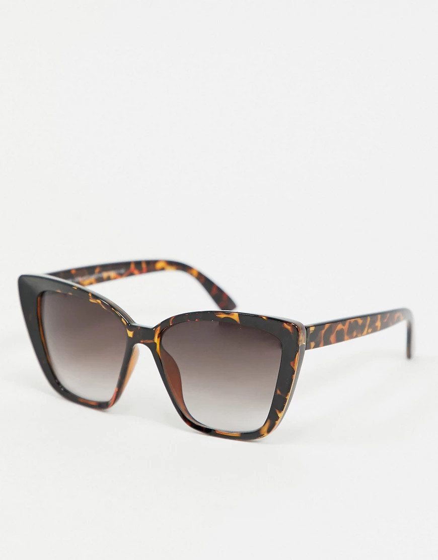 New Look oversized cateye sunglasses in tortoiseshell-Brown | ASOS (Global)
