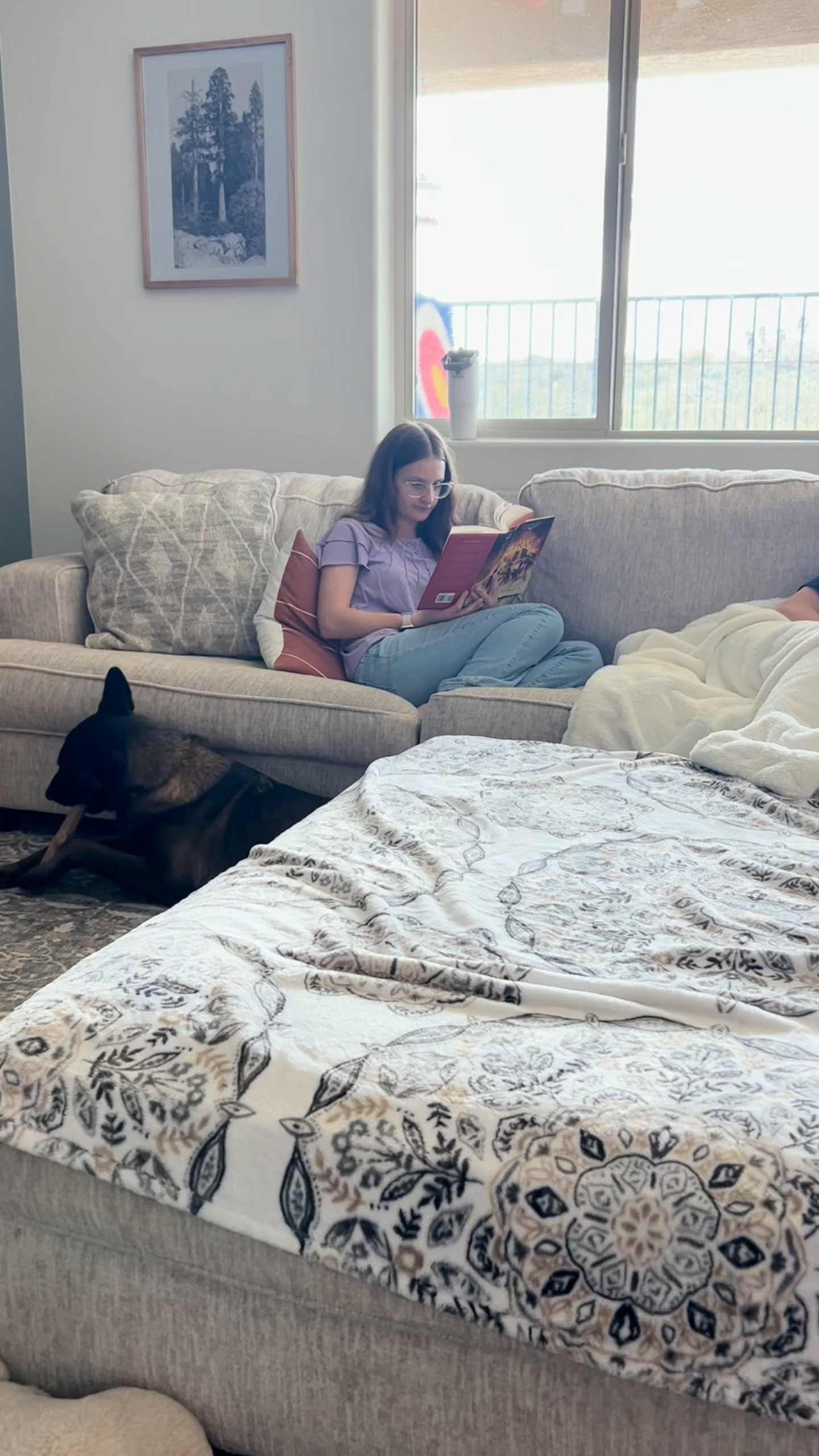 Big families don’t need more chaos — they need rhythm.
These are the small systems that help our home feel calm, connected, and steady. 

 #LTKdayinmylife #LTKmorningroutine #LTKHome