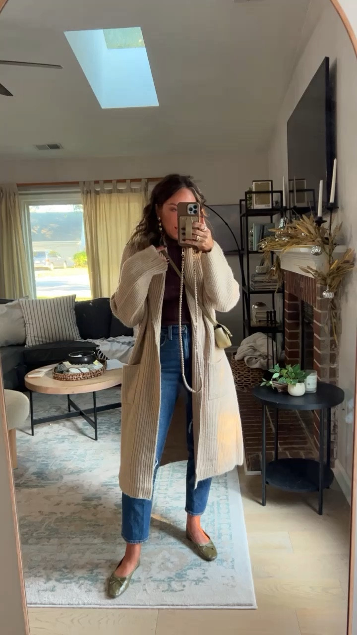 $40 oversized sweater for fall! Target fall fashion find. In size m/l

#LTKfindsunder50 #LTKfindsunder100 #LTKstyletip