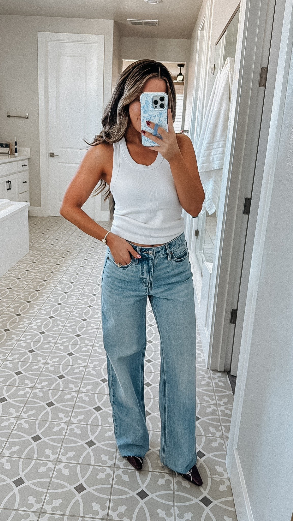 My favorite denim is 30% off!!! Just $35!! Wearing my normal size 0 short

Old navy denim
Old navy jeans
Wide leg jeans
High waisted jeans



#LTKPetite #LTKSeasonal #LTKSaleAlert