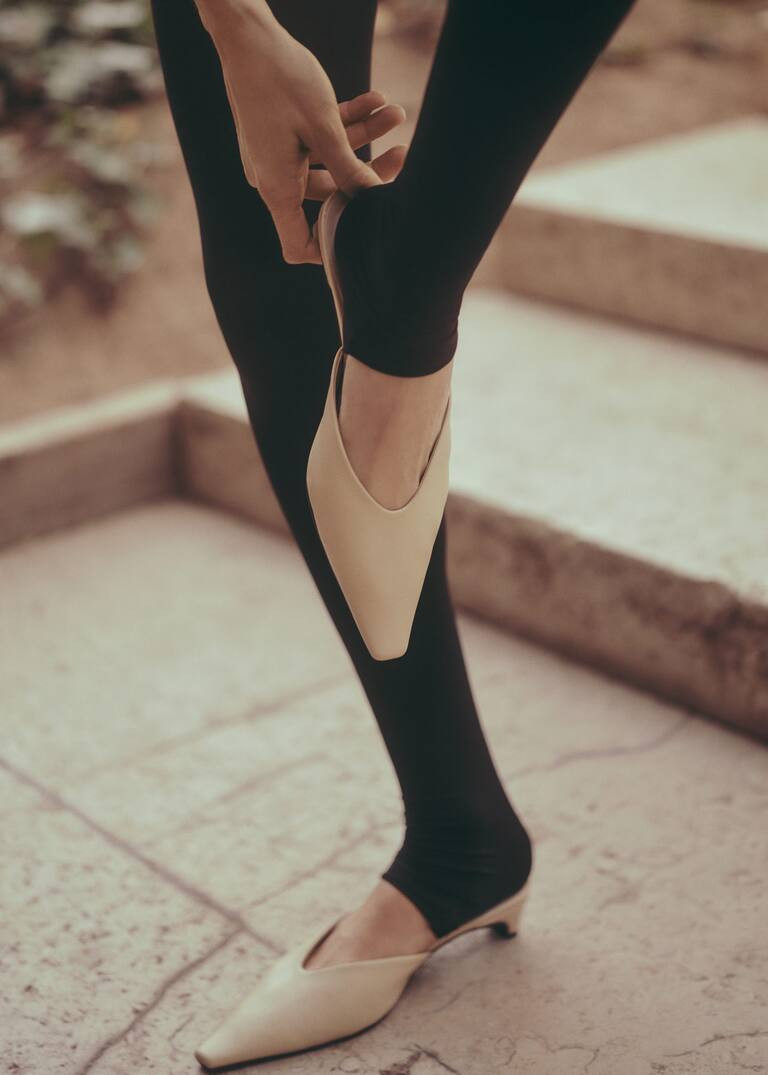 Search: Pointed toe leather shoe (12) | Mango USA | MANGO (US)