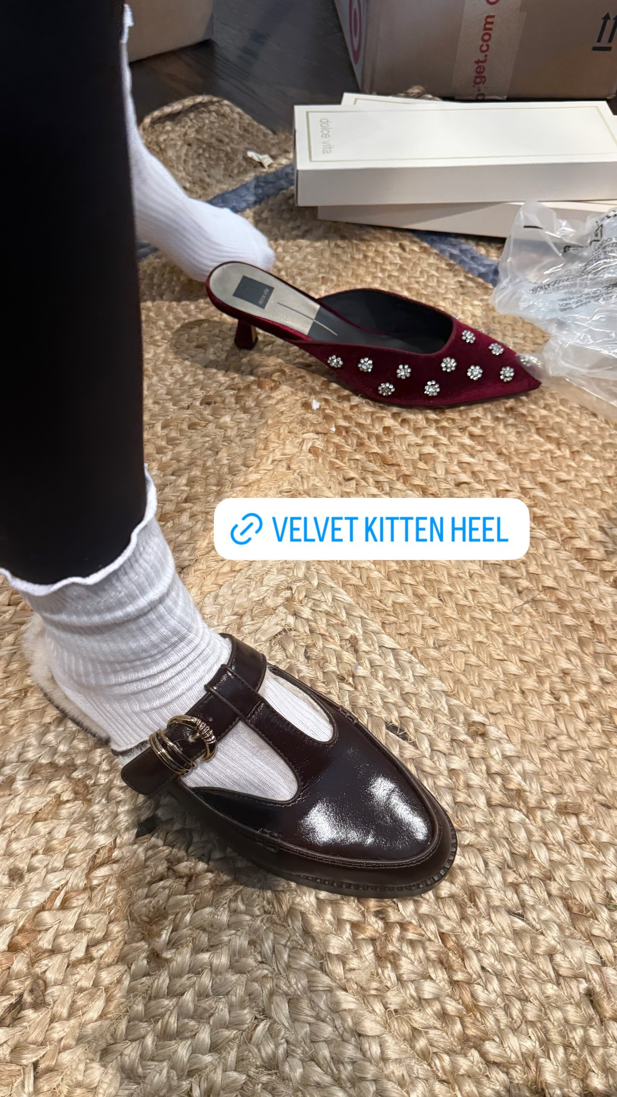 Holiday kitten heel