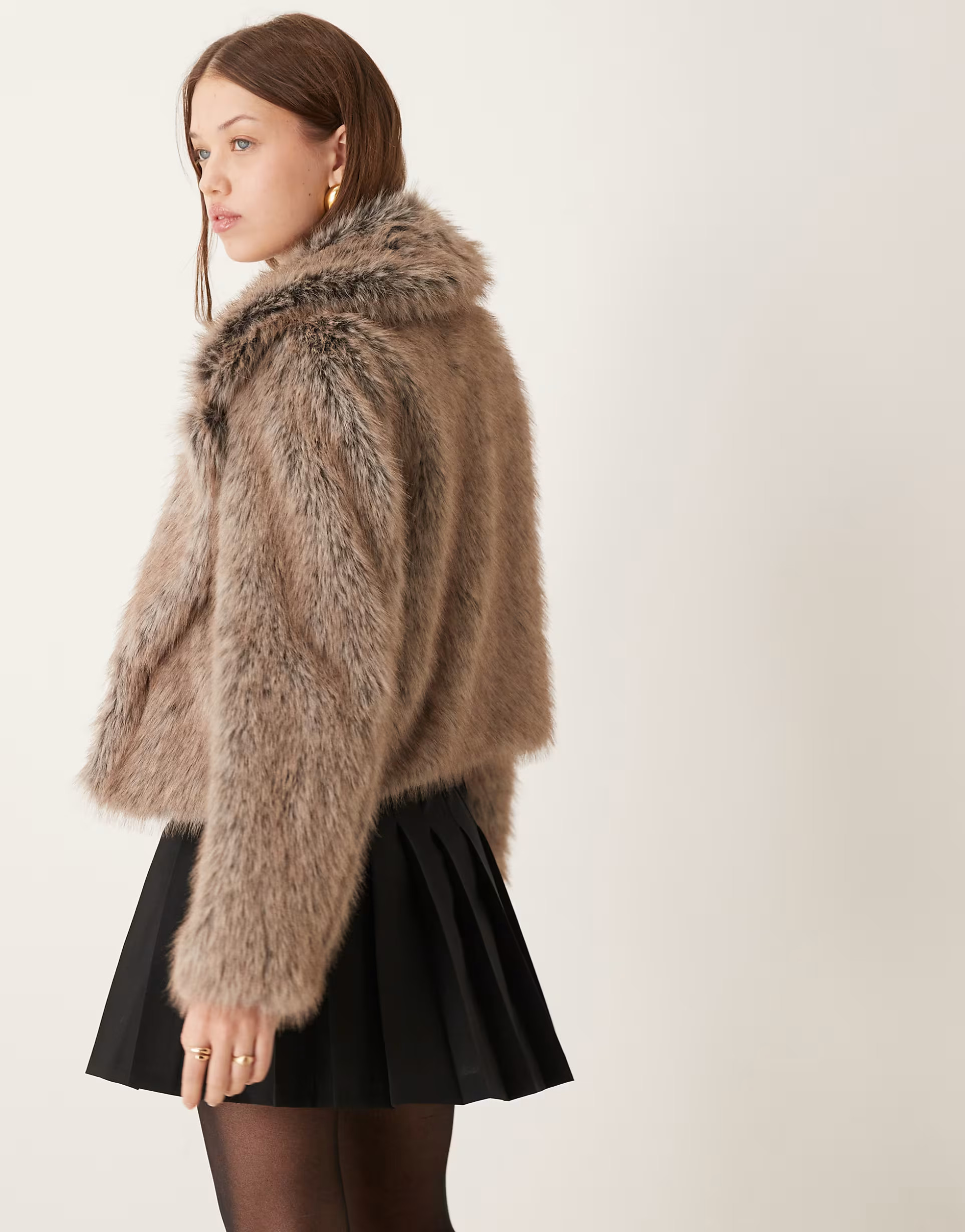 New Look cropped faux fur jacket in grey | ASOS | ASOS (Global)