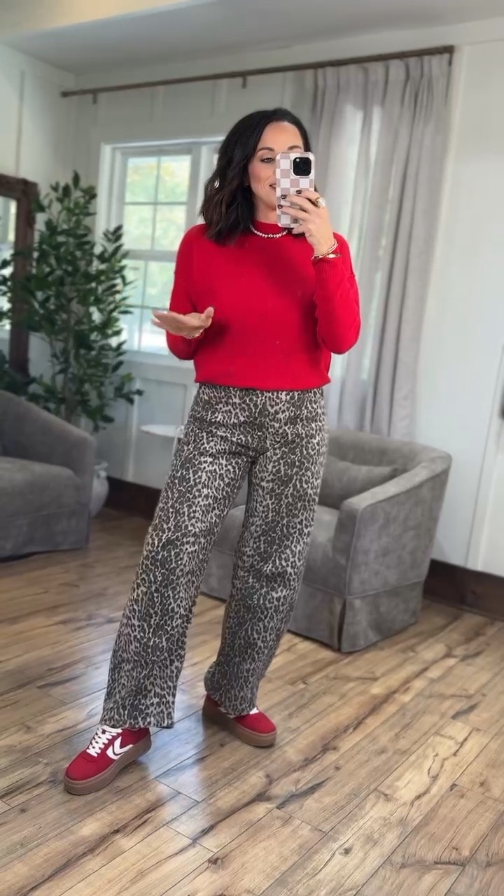 Super flattering pair of barrel leopard print pants!! Y’all I am obsessed with this pair, love that they aren’t too wide, and they are so easy to style.
I’m wearing a size 26 in the pants and size Small in the sweater.

Fall fashion, elevated casual, leopard print pants, casual outfit, VintagePickin



#LTKStyleTip #LTKSeasonal #LTKPetite