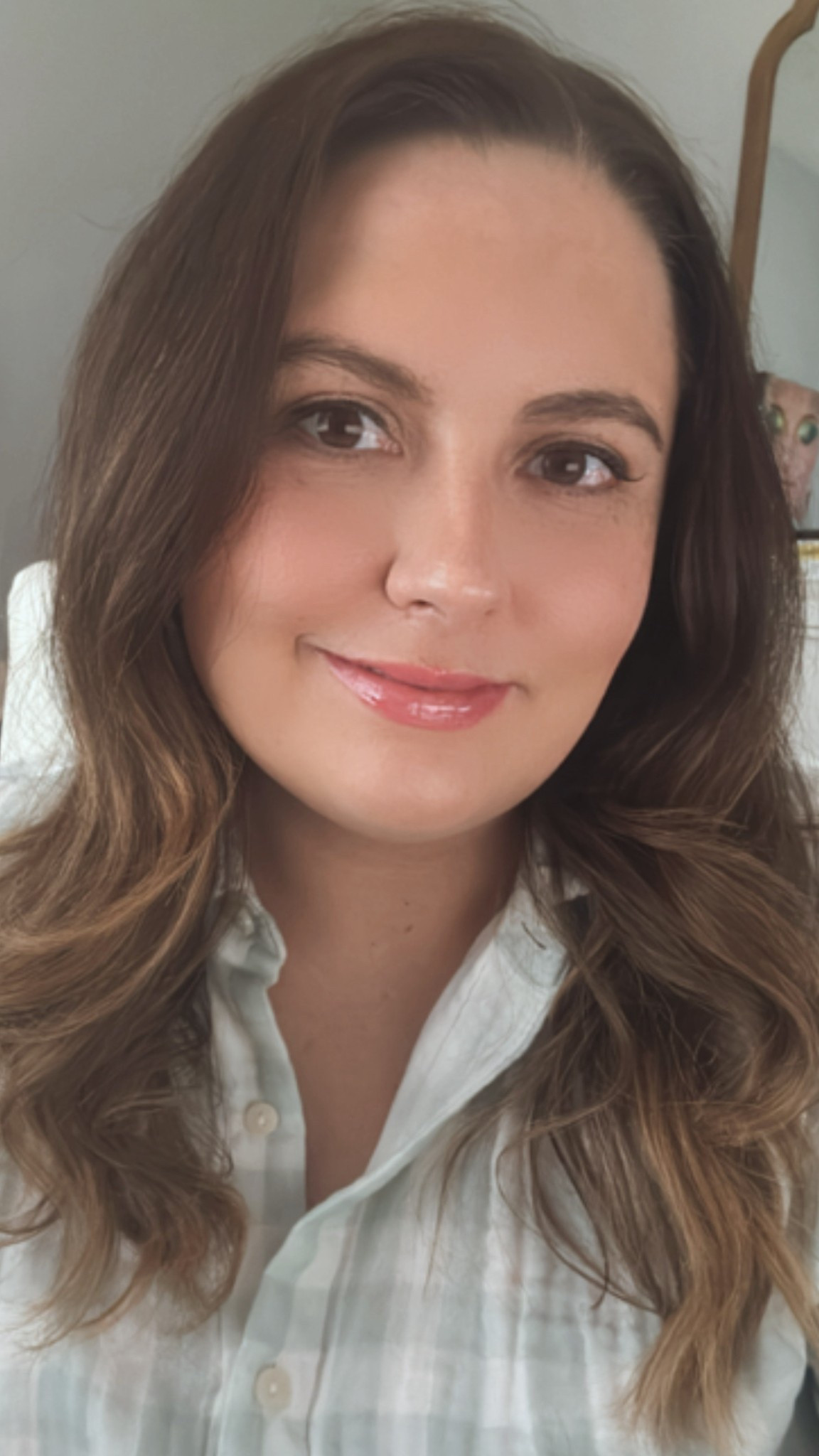 Spring ootd/makeup look for May! 🩷🌸 / LOFT Lou & Grey gingham button up top, Buxom lip gloss in Dolly 

#LTKSeasonal #LTKBeauty #LTKStyleTip