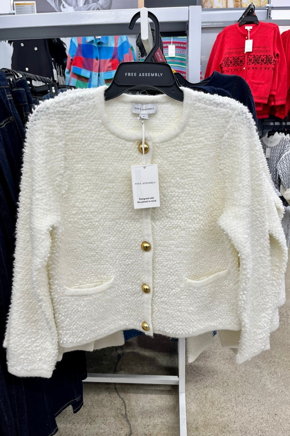 White cozy cardigan with pockets at Walmart. 

#LTKWedding #LTKSeasonal #LTKFindsUnder50