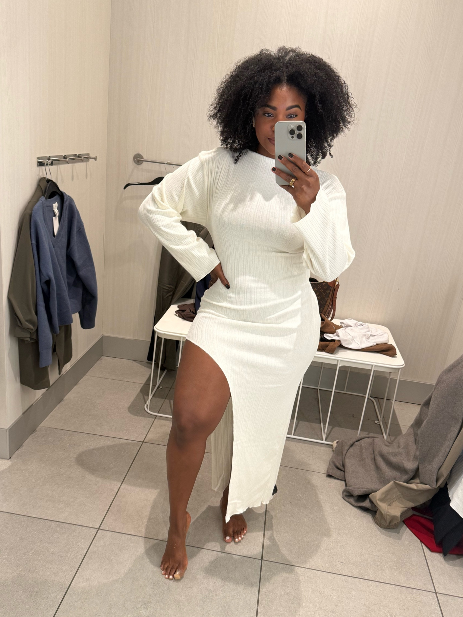 This dress is WAY TOO MUCH Goodness to only be $19.99. Wearing a M - great for a vacay/date night 


#LTKMidsize #LTKFindsUnder50 #LTKStyleTip