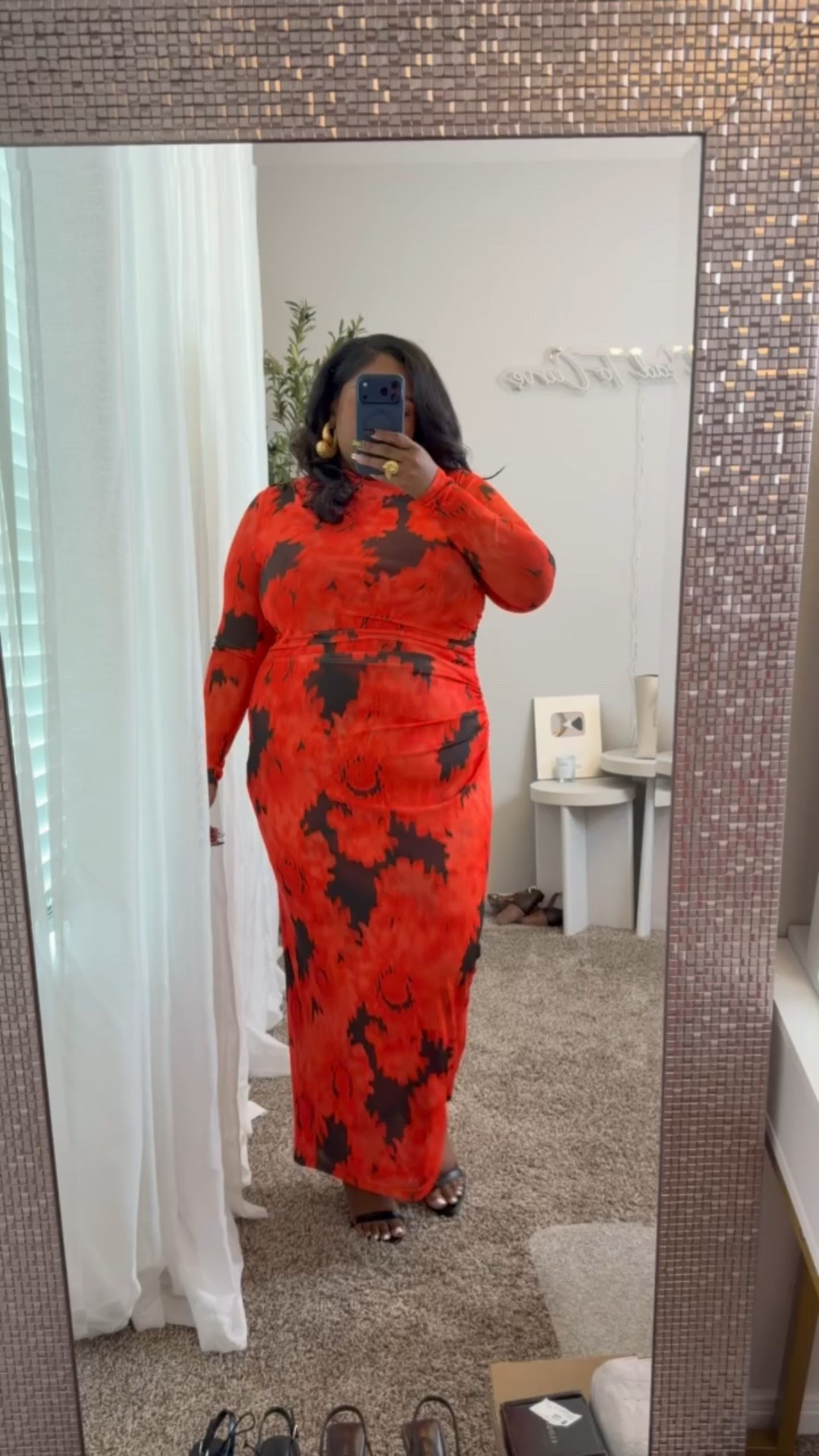 ✨ This Ashley Graham Mesh Womens Plus Long Sleeve Floral Bodycon Dress is currently on sale with code FLEECE 


Sizing:
- I’m wearing a 2x. 

Plus size Fashion | Bodycon dress | Plus size dresses | Outfit ideas | Winter fashion


#LTKootd #LTKSaleAlert #LTKPlusSize