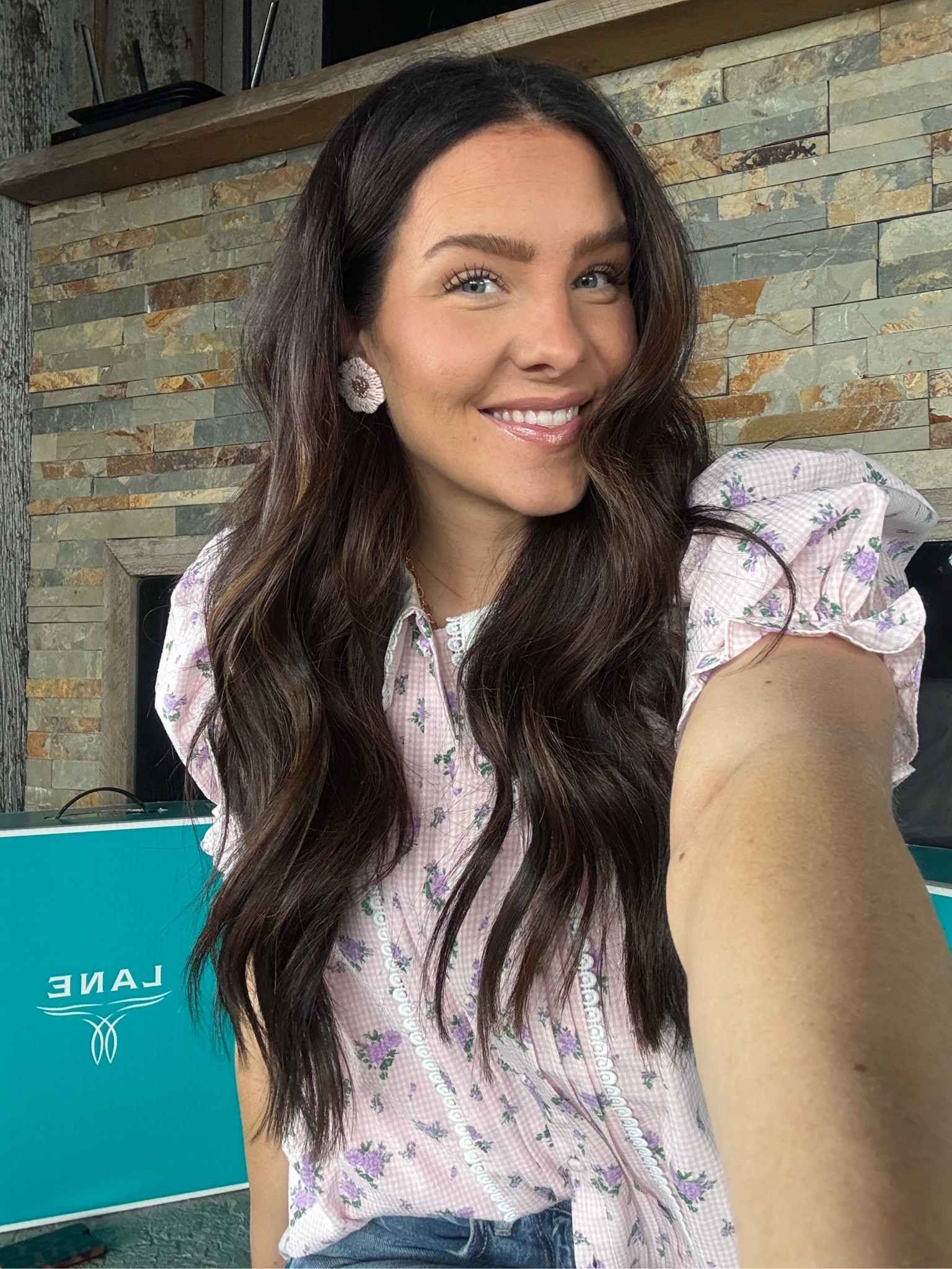 blouse is linked 🥰