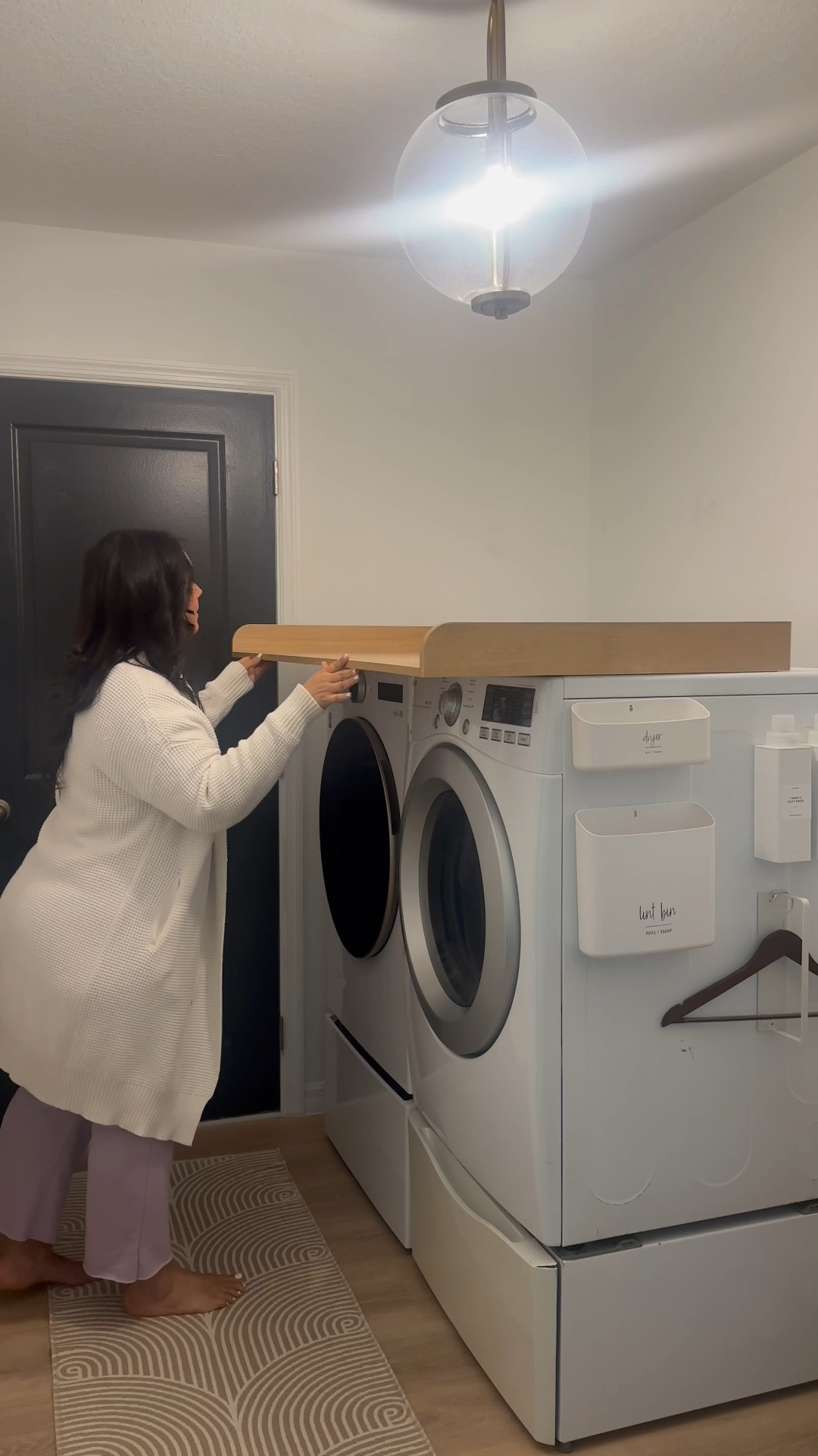 Washer and dryer tabletop! Where has this been all my life? 😆 It’s also on sale and comes in other colors!! 🙌🏼

Home
Laundry room
Wash and dryer tabletop 
Home decor
Faux stems 


#LTKHome #LTKWatchNow #LTKSaleAlert