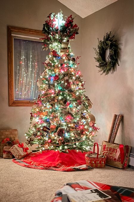 King of Christmas Christmas Tree

#LTKHoliday #LTKhome #LTKSeasonal