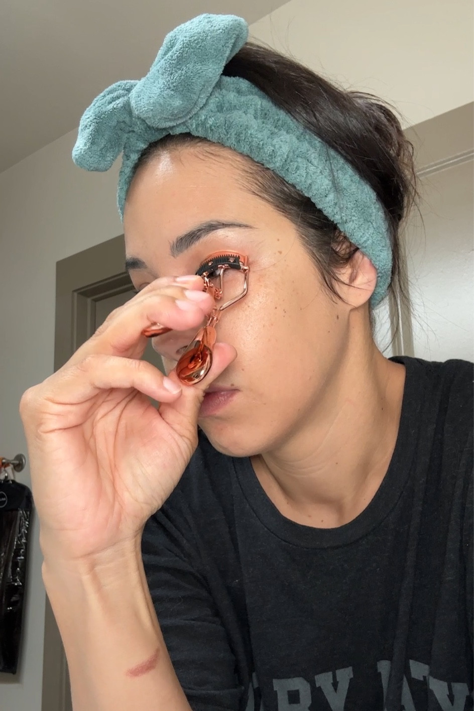 Lash curler with the comb #lashes #lashcurler #comb #lashroutine 

#LTKFind #LTKbeauty #LTKunder50