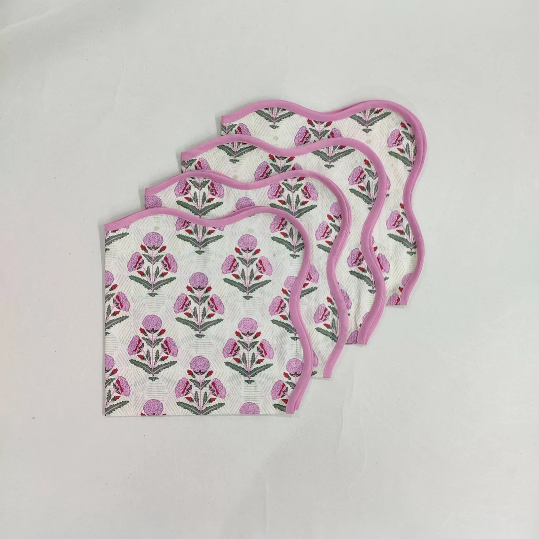 Piping wave scallop napkin, wedding napkin, Set of 4, People pink Flowers on white Fabric, Print ... | Etsy (US)