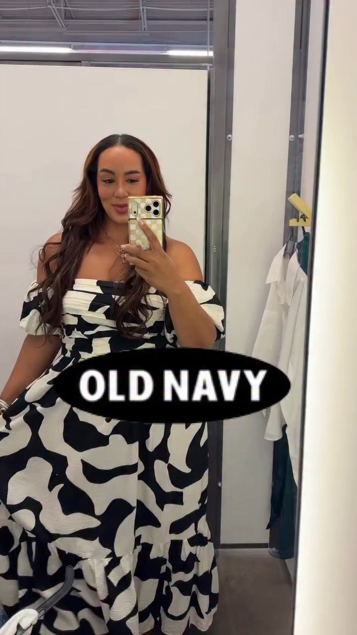 Comment “ON” and I will dm you the links to these fits👖

On today’s episode of reclaiming my time because it is the first day of school I ran to @OldNavy to try on a few things. It always amazes me how their denim is so inexpensive and pretty good quality🙌🏽

#oldnavy #denim #plussize #curvy #size18