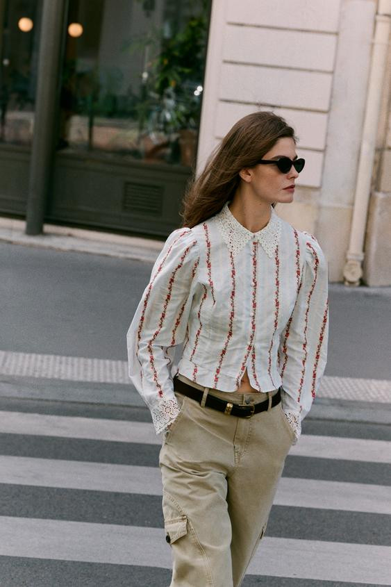 GUIPURE PRINTED BLOUSE | Zara US