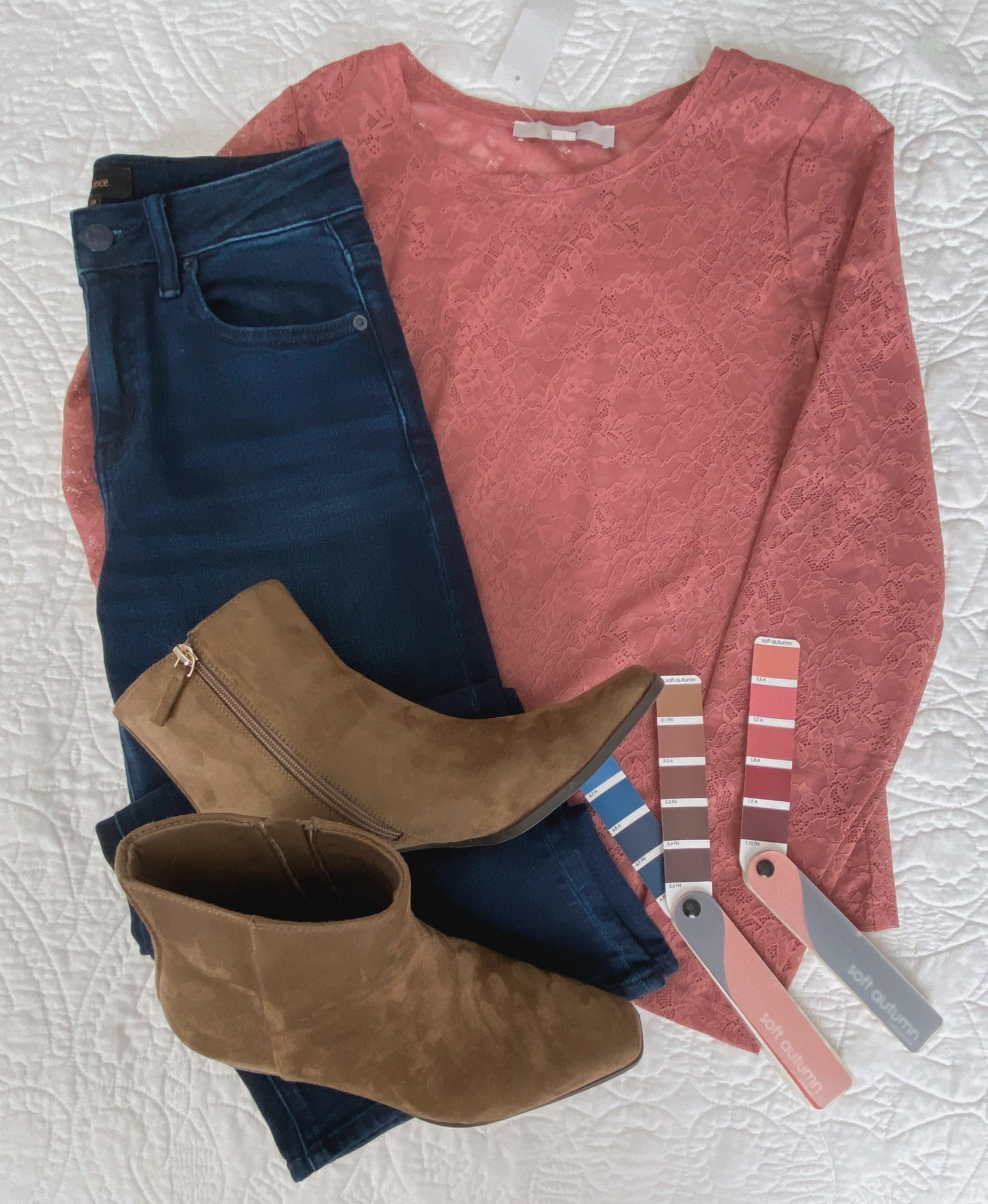 Soft Autumn color combo
Soft Autumn outfit
#softautumn


#LTKOver40 #LTKootd #LTKPetite