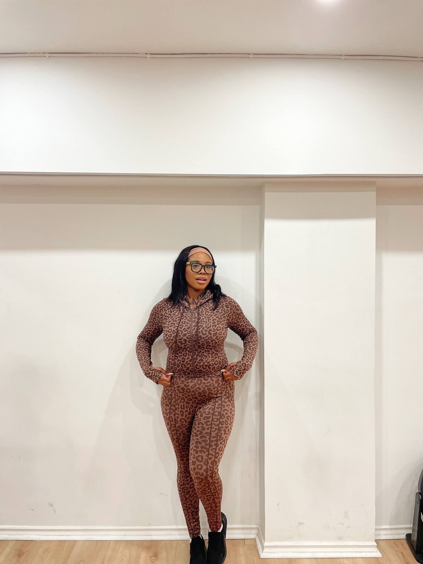 the third edition of balance and beauty came at a time i needed a wellness event the most 💕💪🏼

outfit deets:
jumpsuit: 🆔 156515031
hoodie: 🆔 157158606
simply download the SHEIN app to search and follow my fave sportswear stores 👉 eassivo, pinktip, dew era 👈 and stay in the style loop + don’t forget to save with my coupon code: sp10caellahh726 ✨

@shein_sports @sheinofficial @shein_ca
#sheintrends #sheinsports #sheinca

shoutout to these ladies @princessschii and @tosinnn_ for putting this event together 🤸🏽‍♀️ loved the mocktail from @uto.dun and amazing meal from @trybemeals 💯

how’s your wellness routine these days?

#LTKcanada #LTKstyletip #LTKfitness