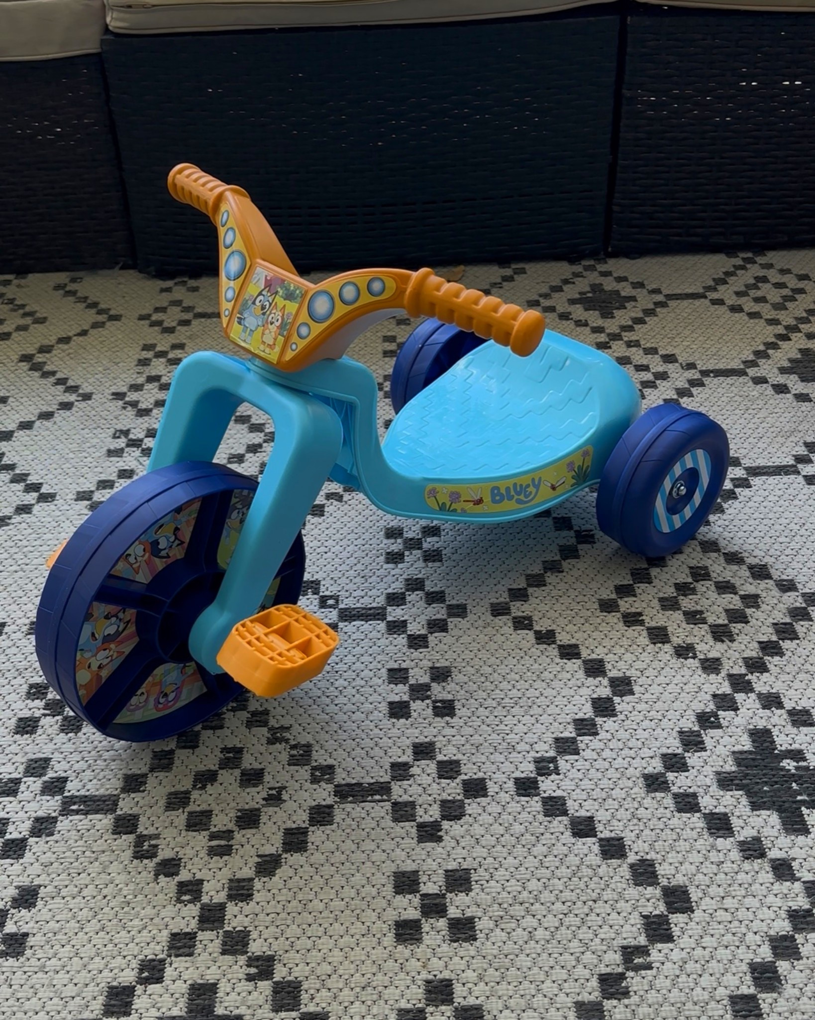 Bluey bicycle for toddlers 