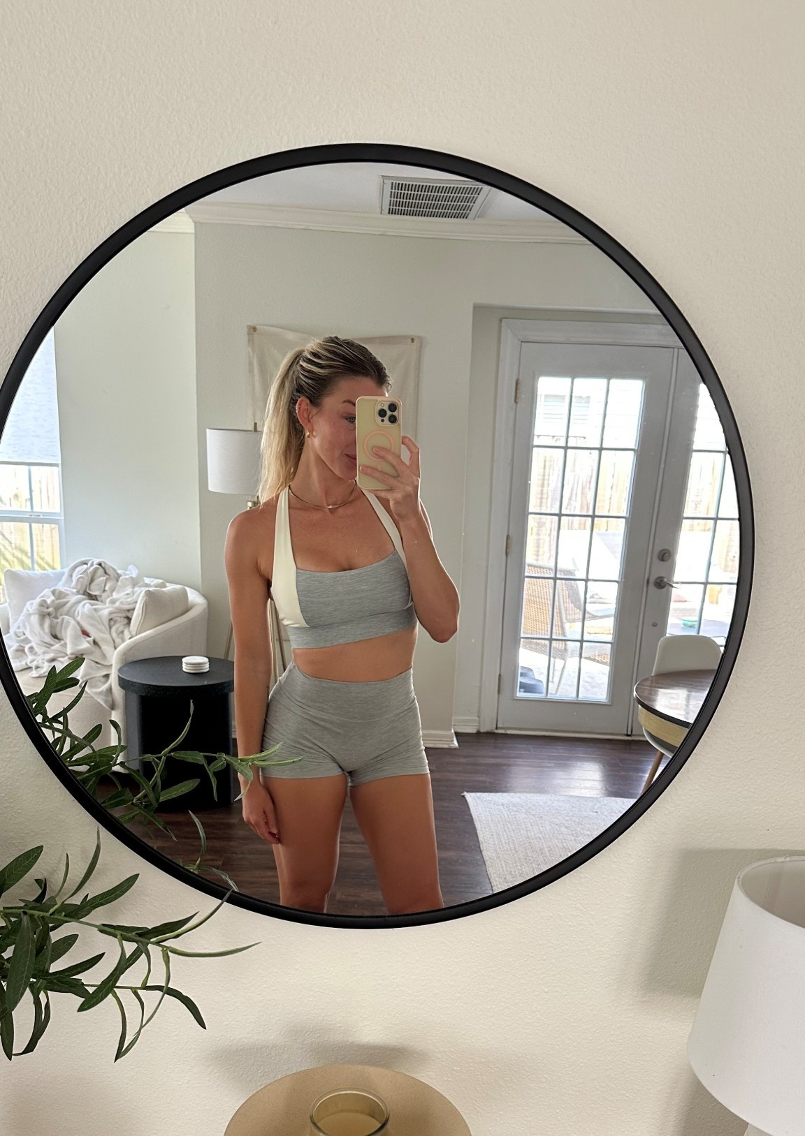 well I don’t usually splurge on active wear but WOAH this is incredible quality. Perfectly thick, everything held in place. 5’9” 145lb and wearing size medium for both  

#LTKFindsUnder100 #LTKActive