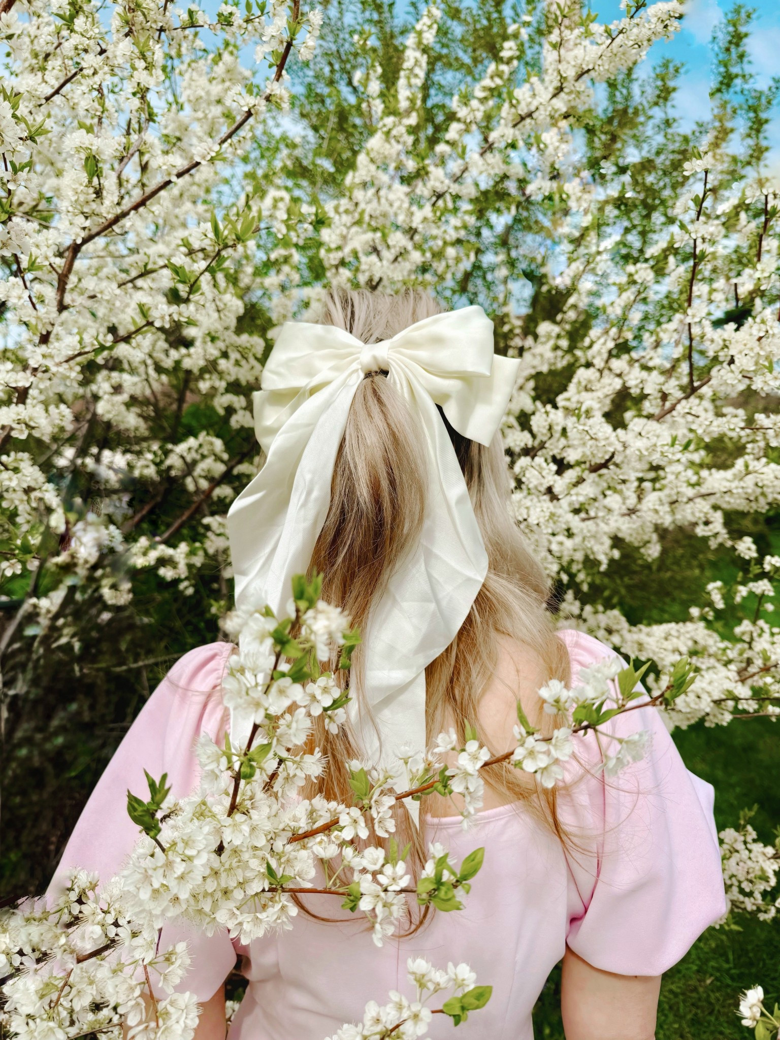 Caught the very tail end of spring—and honestly, I’m not ready to let go of these soft bloom-filled days just yet.
Big bows, puff sleeves, and flowering trees… felt like a little moment worth remembering.


#LTKFindsUnder50 #LTKStyleTip #LTKTravel