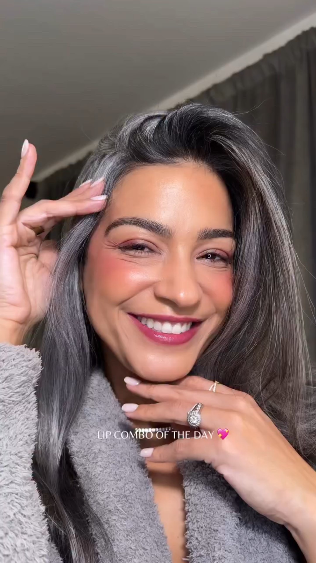 Lip Combo of the Day 💖

Benetint @benefitcosmetics 
Lip Liner @makeupforever 
Lip Balm and Gloss @diorbeauty 

#lipcombo #glowmakeup #benefitclubpink #makeupreels #diorbeauty #naturalmakeup