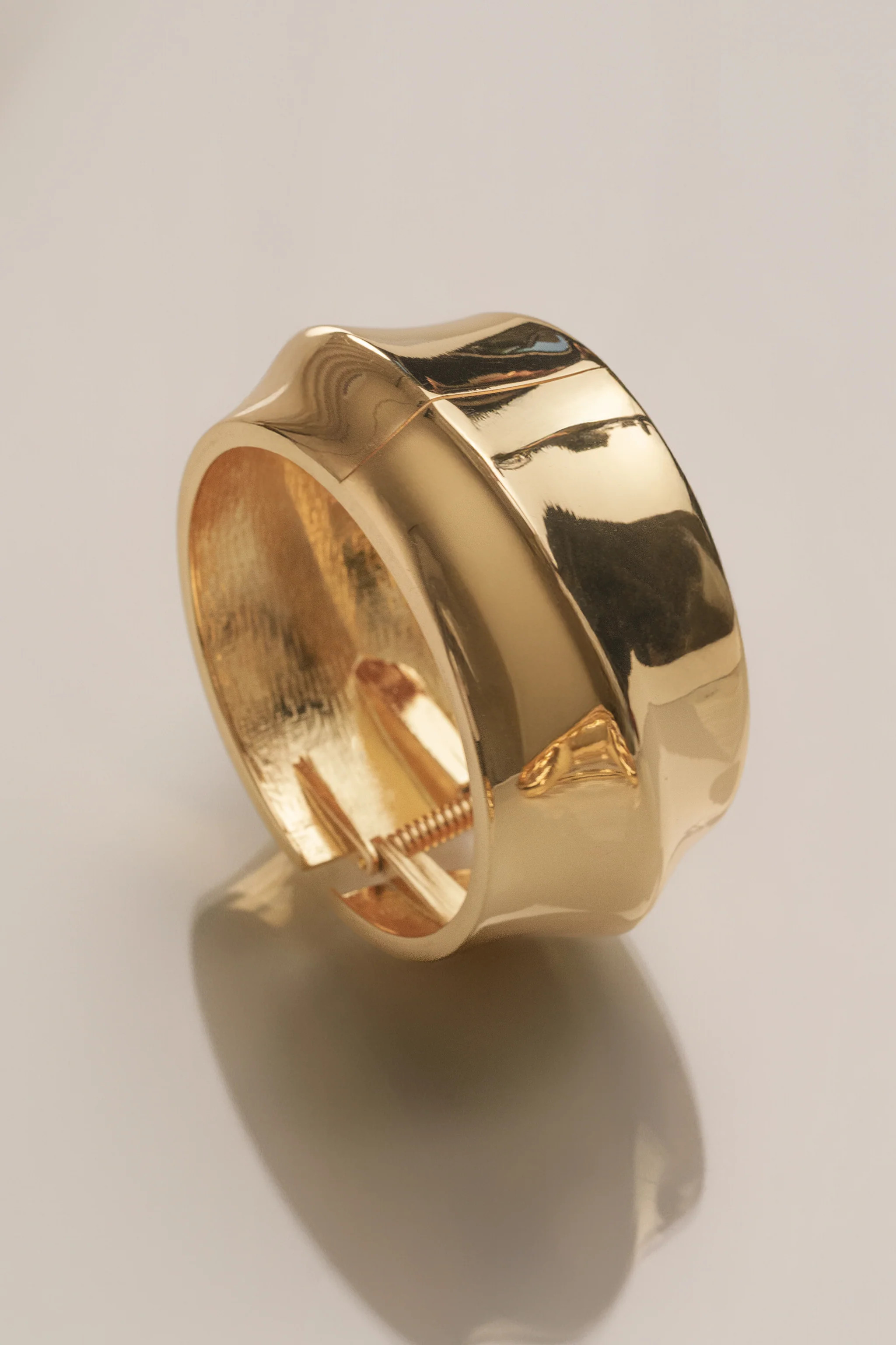 Gold Rylan Hinge Bracelet | JLUXLABEL