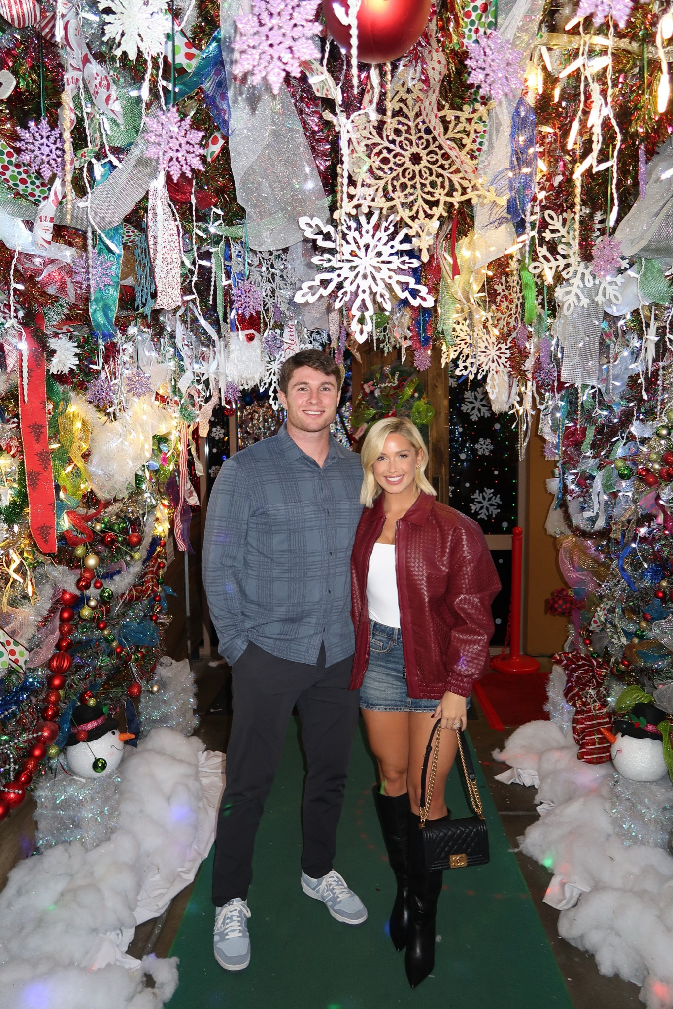 wearing size small in jacket!
red is sold out but linking the black

#LTKSeasonal #LTKHoliday #LTKStyleTip