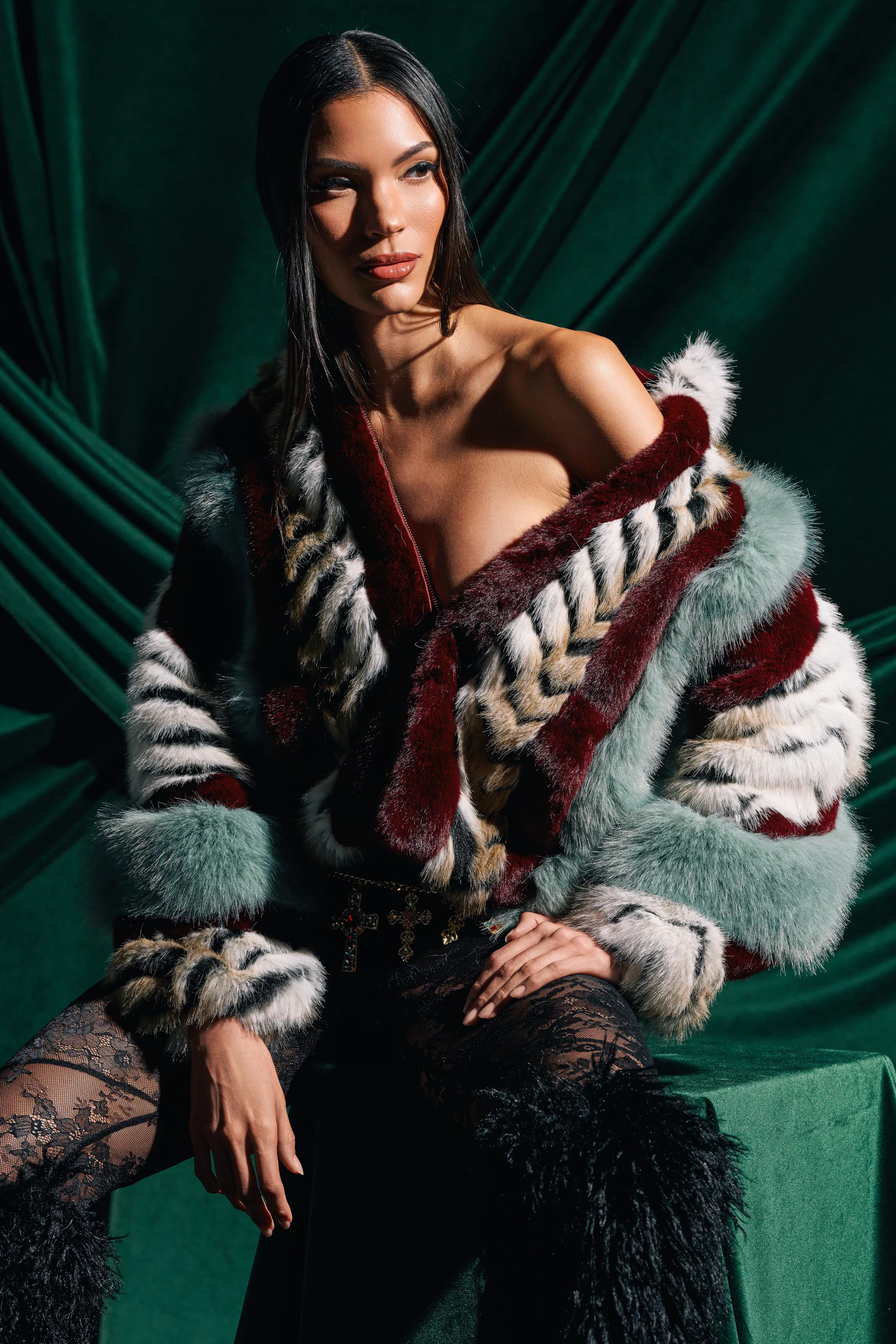 AKIRA Have It All Paneled Fur Coat | Size 1X | AKIRA