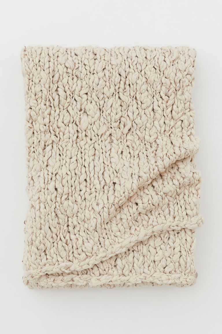 Wool-blend blanket | H&M (UK, MY, IN, SG, PH, TW, HK)