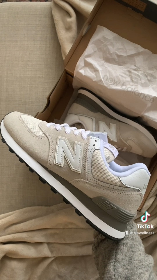 for my fellow neutral girlies 🫶🏽🫶🏽