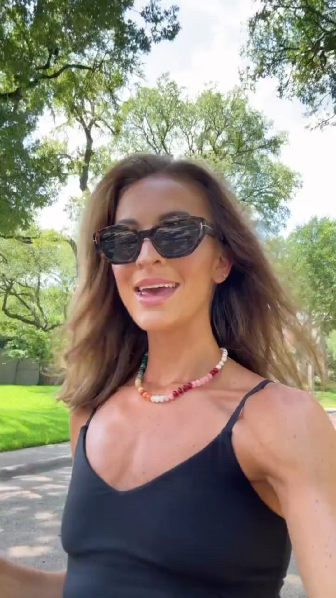 morning walk fit 🤍 including some of my favorite sunglasses! 