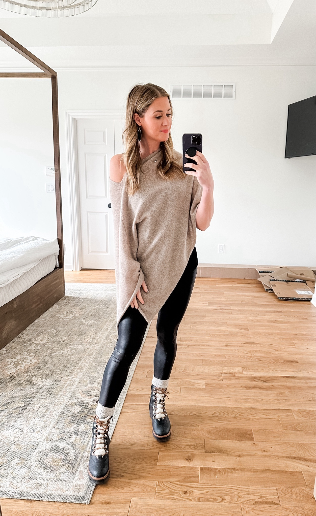 Church & date night style 😍 I’ve had this cashmere poncho top for so long and it’s such a timeless and classic look! Linked similar  

#LTKfindsunder100 #LTKSeasonal #LTKHoliday