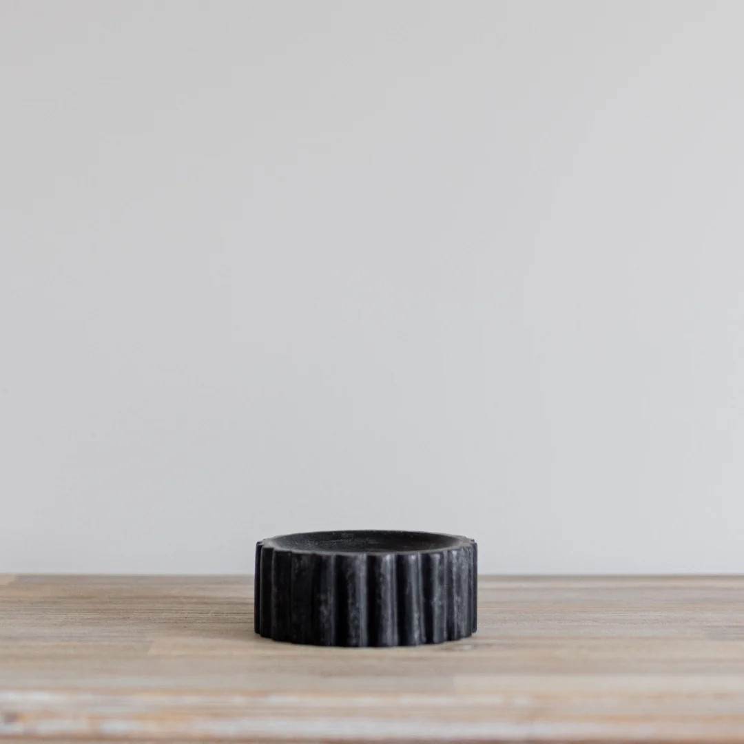 Black Marble Fluted Soap Dish | By Luxe B Co. | luxe bCO