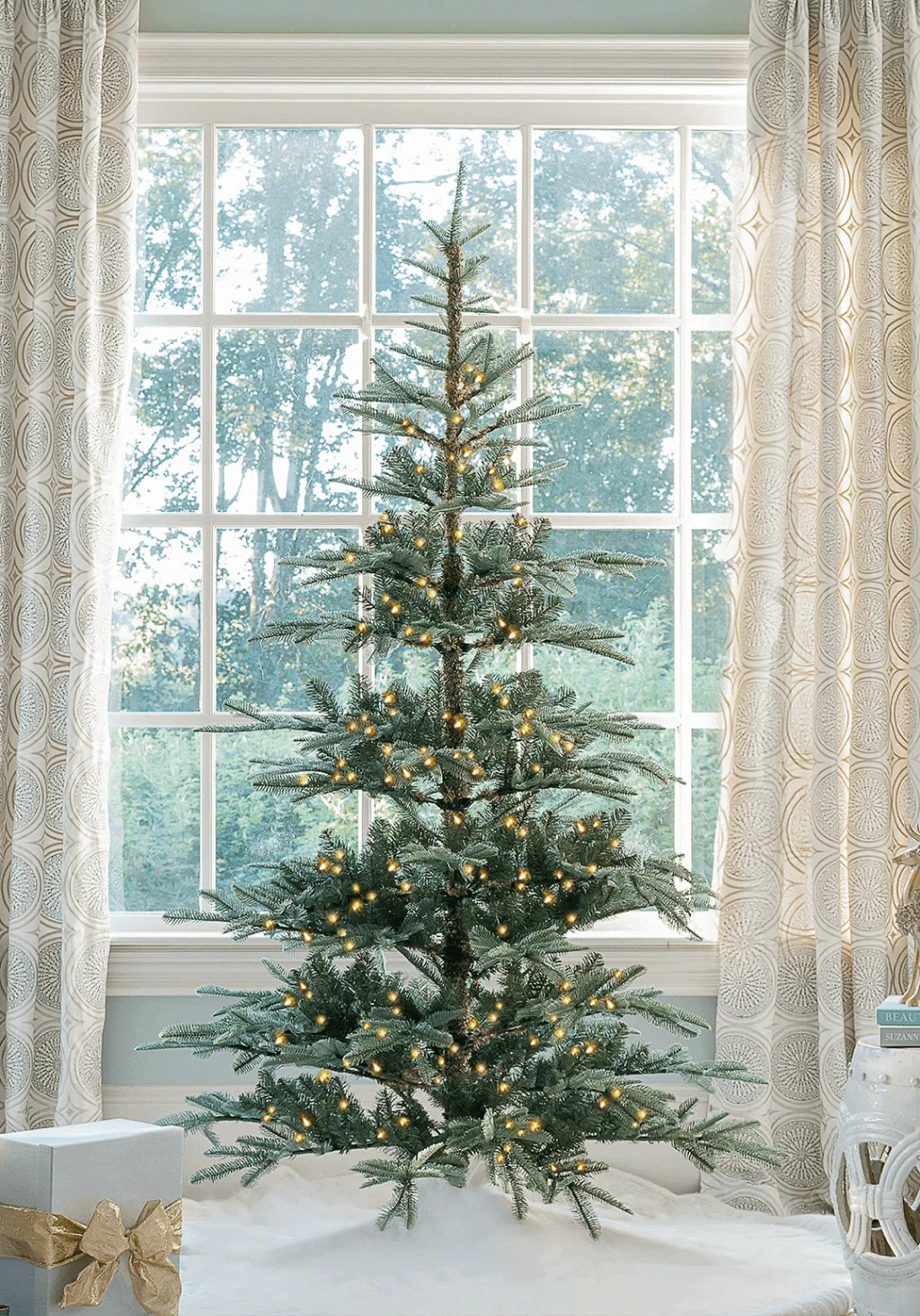 7 ft King Noble Fir\u2122 Pre-Lit Christmas Tree | King of Christmas