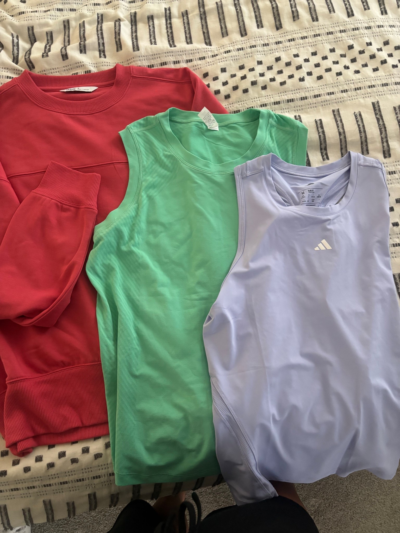 New athletic clothes from Dick’s and I love the fabric.

#LTKStyleTip #LTKFindsUnder50 #LTKActive