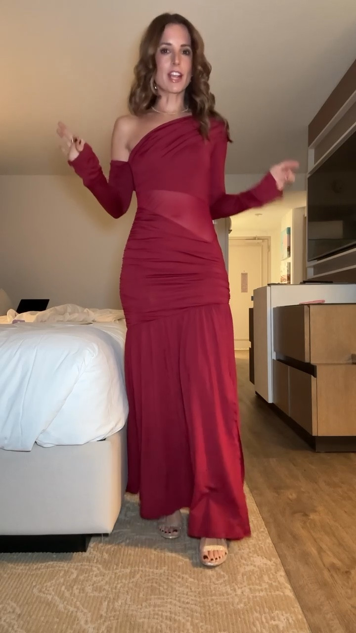 Amazon Wedding guest dresses. Holiday party dresses. Christmas party dresses. Fall wedding guest. Cocktail dresses. Party dresses. Wearing XS. Linking similar heels and faux fur coat options.


#LTKWedding #LTKParties #LTKHoliday